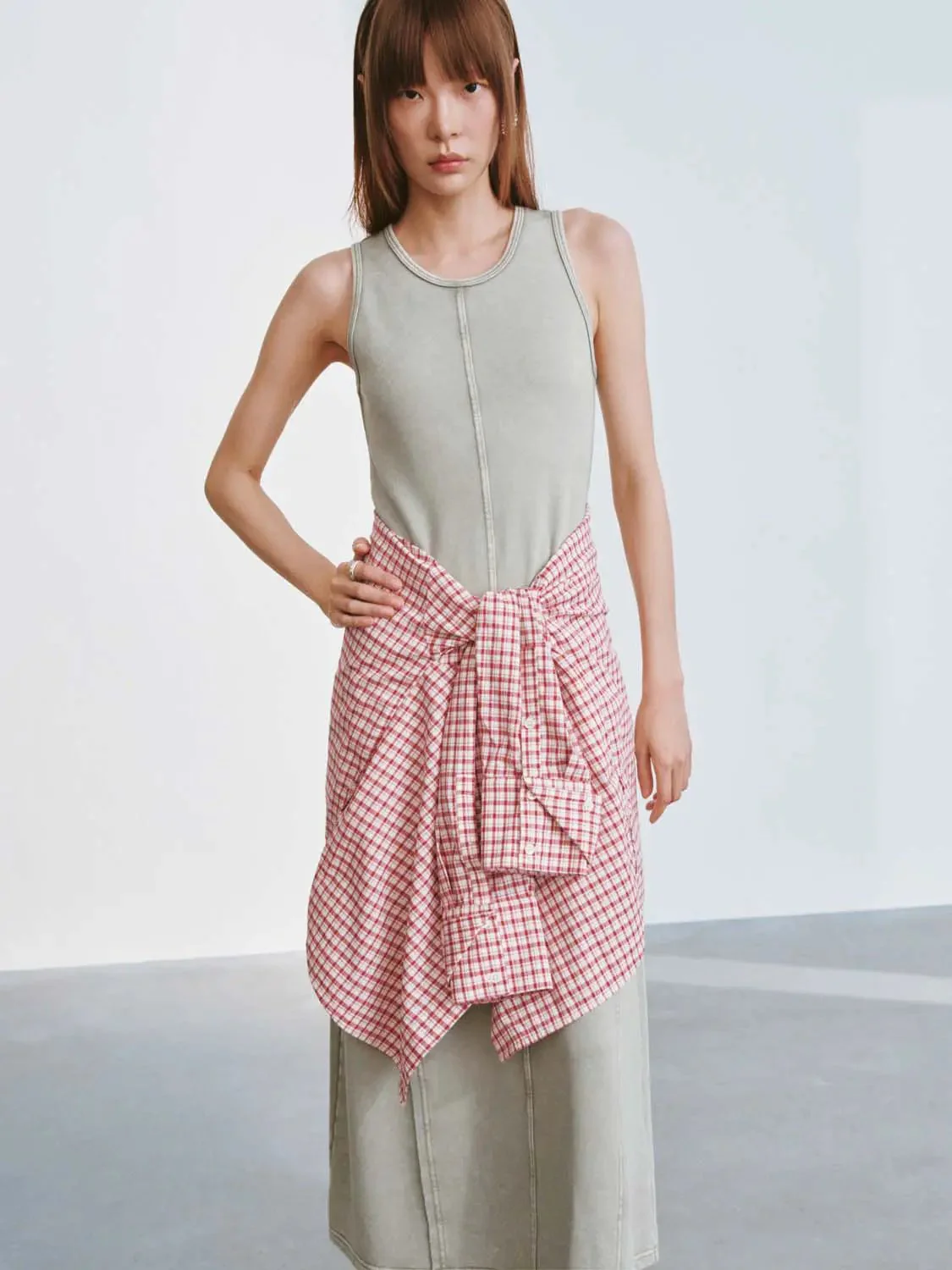 11769-u-neck-sleeveless-seamed-a-line-cotton-blend-midi-dress-3.webp U-Neck Sleeveless Seamed A-Line Cotton-Blend Midi Dress