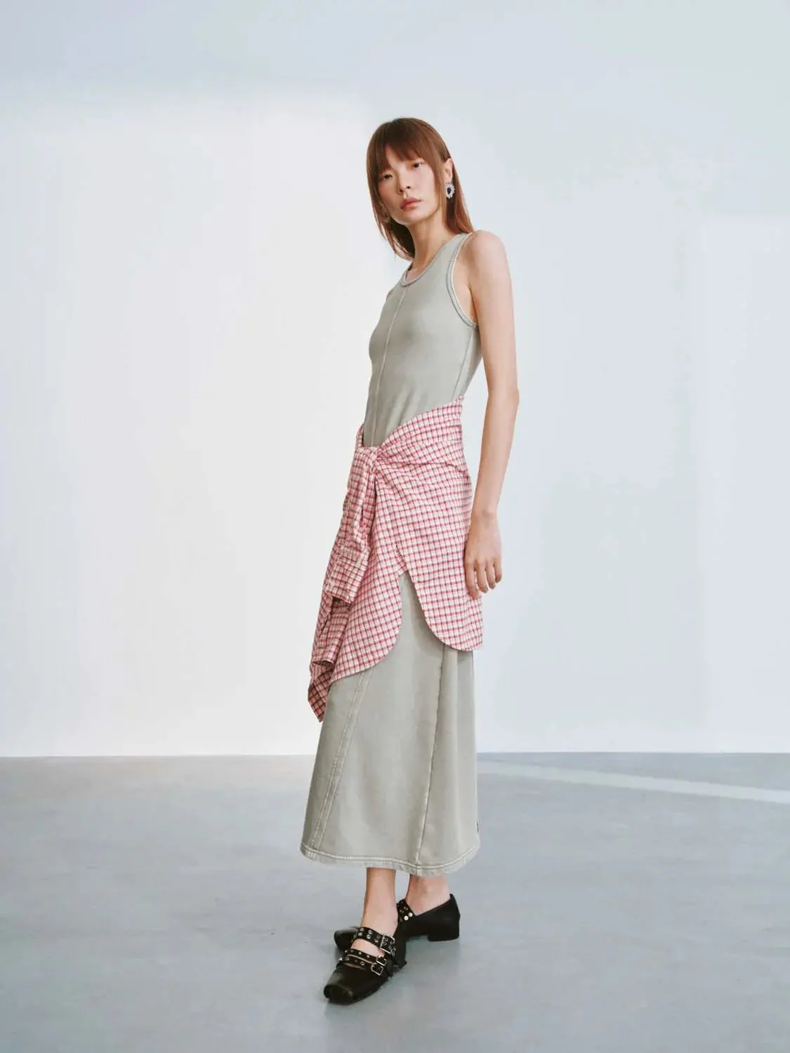 11769-u-neck-sleeveless-seamed-a-line-cotton-blend-midi-dress-4.webp U-Neck Sleeveless Seamed A-Line Cotton-Blend Midi Dress