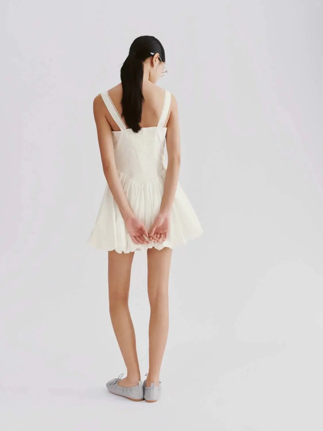 11827-cotton-blend-strappy-herringbone-a-line-balloon-dress-4.webp Cotton Blend Strappy Herringbone A-Line Balloon Dress
