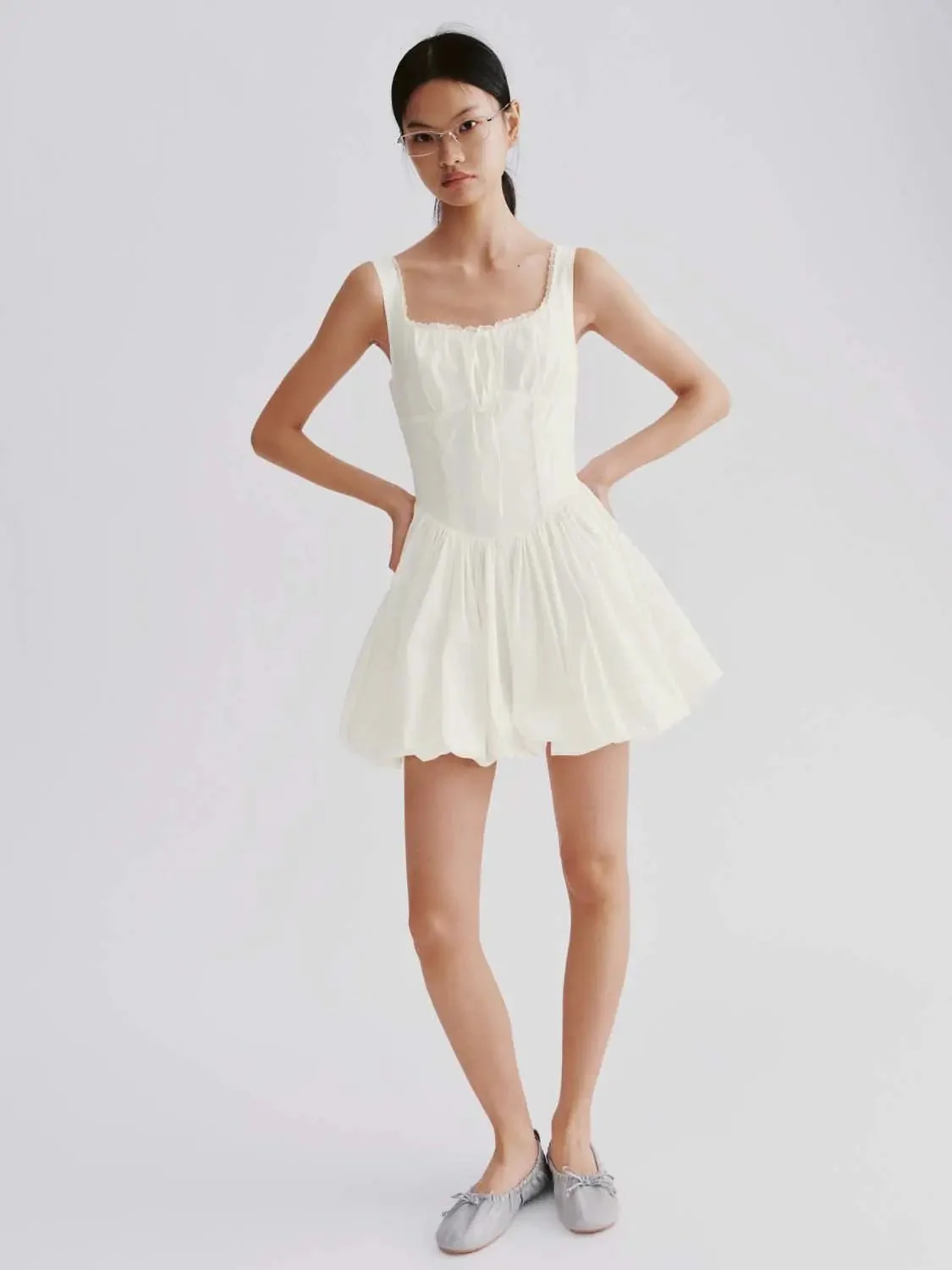 11827-cotton-blend-strappy-herringbone-a-line-balloon-dress-5.webp Cotton Blend Strappy Herringbone A-Line Balloon Dress