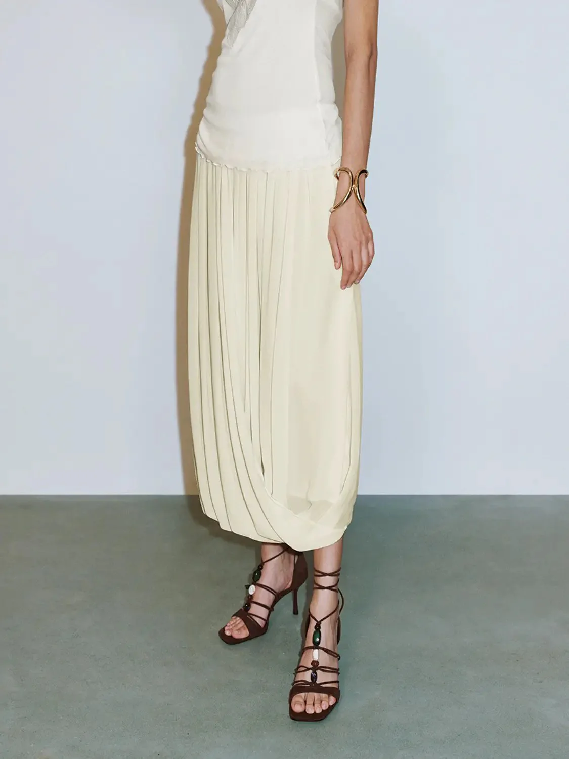 1192-elegant-draped-pleated-maxi-soft-ivory-skirt-6.webp Elegant Draped Pleated Maxi Soft Ivory Skirt