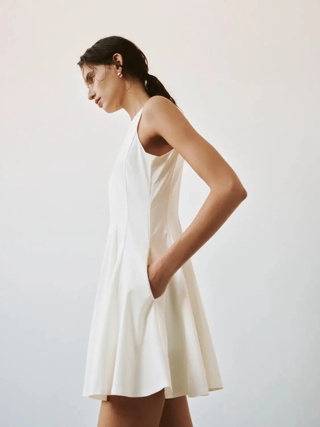 11930-black-boat-neck-sleeveless-a-line-midi-dresses-10.webp Black Boat Neck Sleeveless A Line Midi Dresses