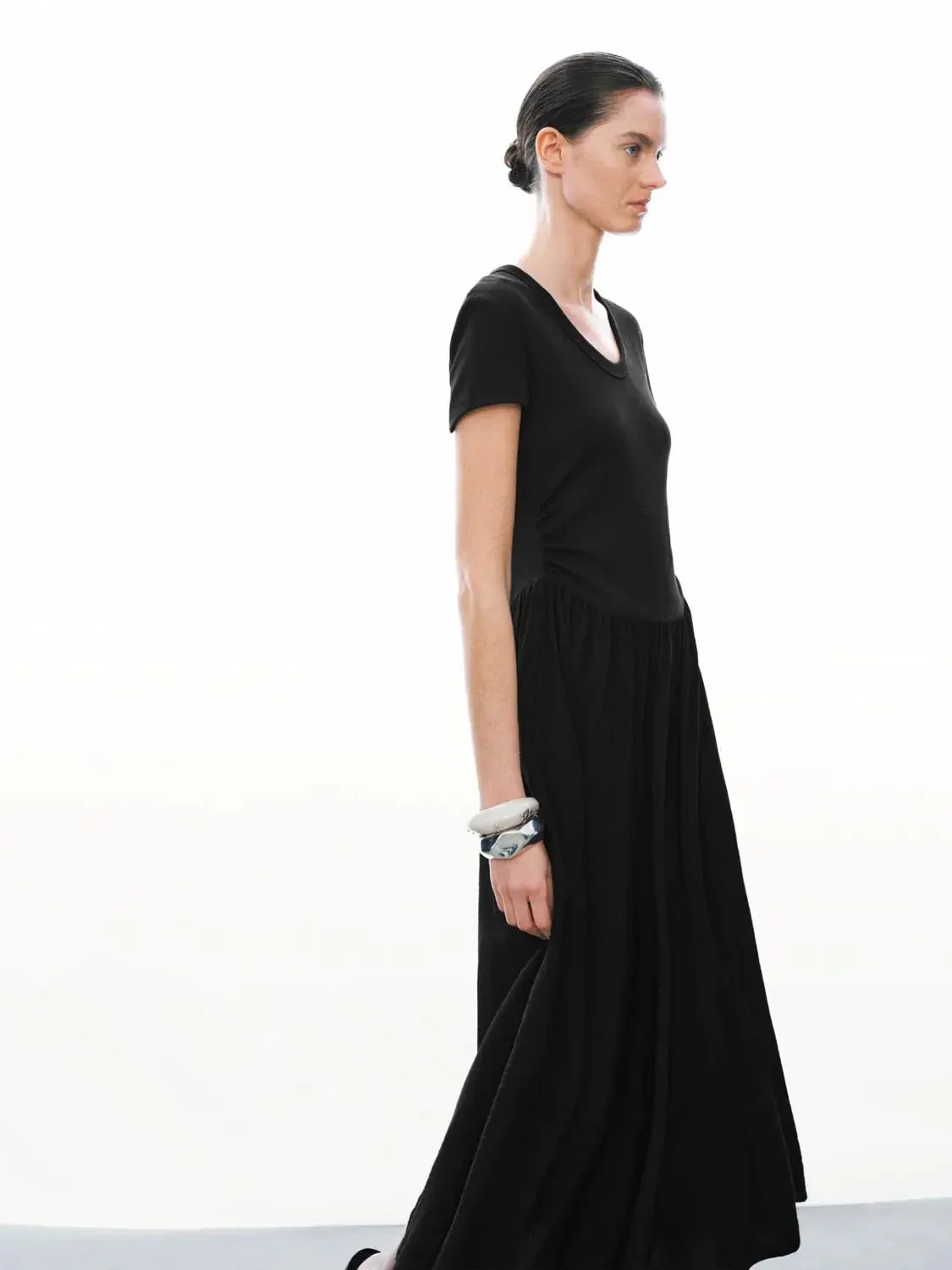 11980-black-cotton-knit-crew-neck-aline-midi-dress-2.webp Black Cotton Knit Crew Neck Aline Midi Dress