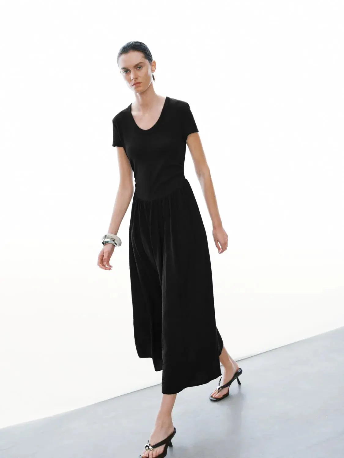 11980-black-cotton-knit-crew-neck-aline-midi-dress-4.webp Black Cotton Knit Crew Neck Aline Midi Dress