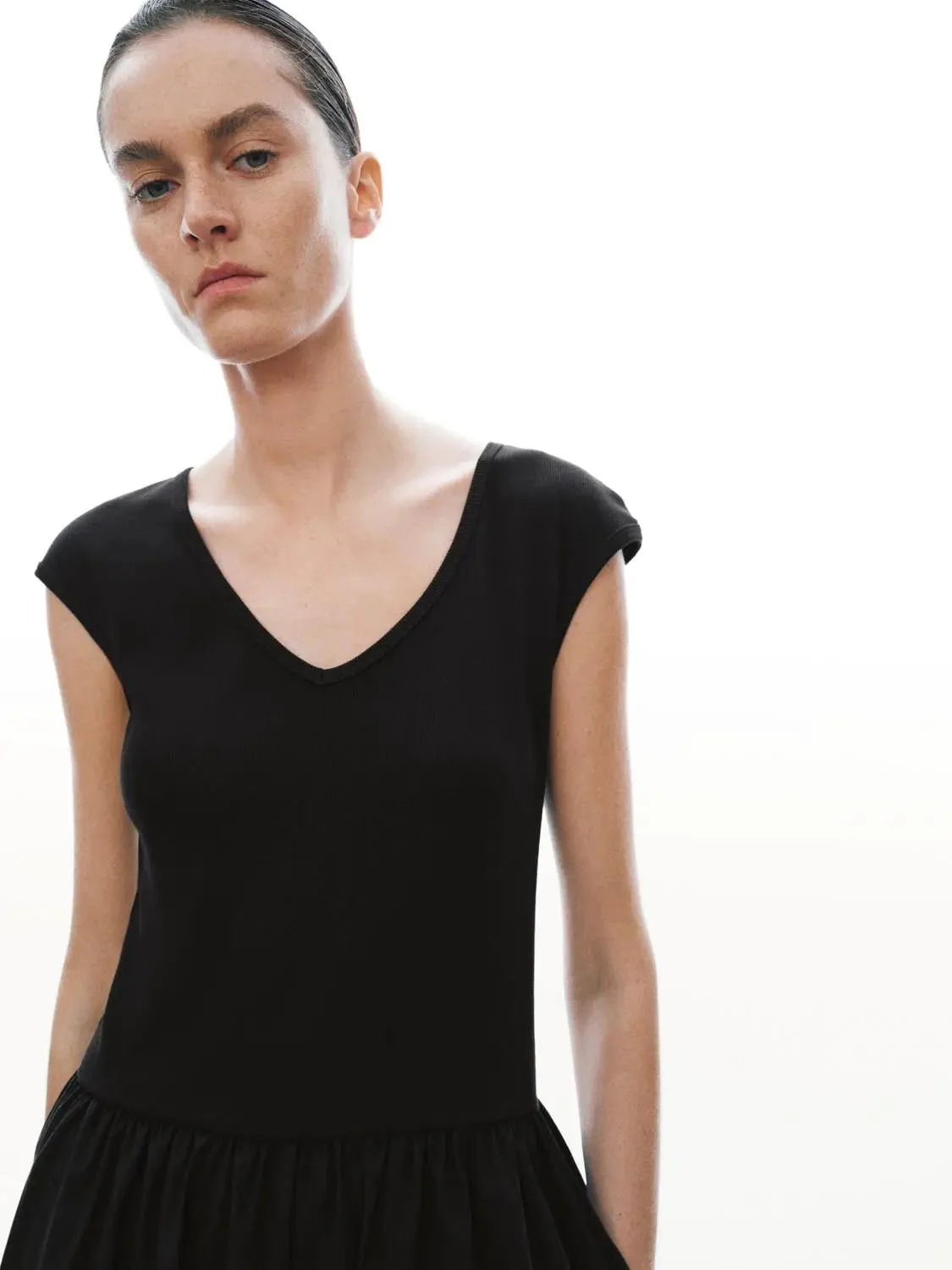 12010-cotton-blend-v-neck-sleeveless-a-line-maxi-dresses-3.webp Cotton Blend V-Neck Sleeveless A-Line Maxi Dresses