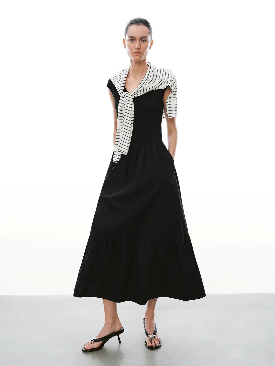 12010-cotton-blend-v-neck-sleeveless-a-line-maxi-dresses-9.webp Cotton Blend V-Neck Sleeveless A-Line Maxi Dresses