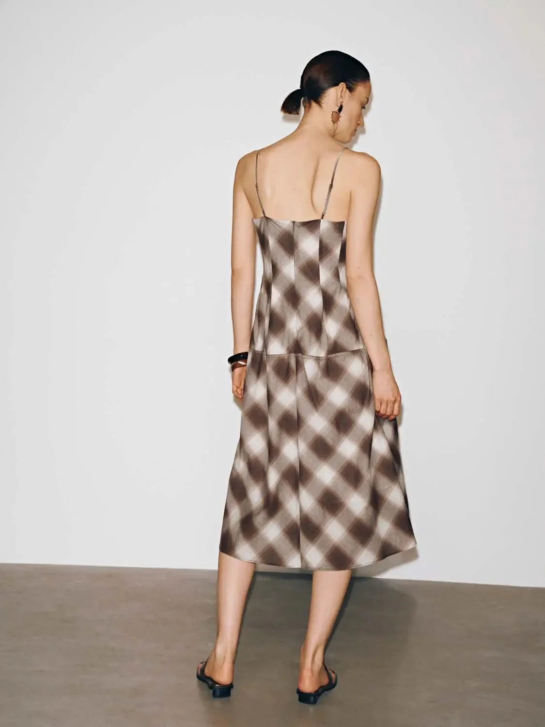 12016-cotton-contrast-check-strappy-a-line-midi-dress-6.webp Cotton Contrast Check Strappy A-Line Midi Dress