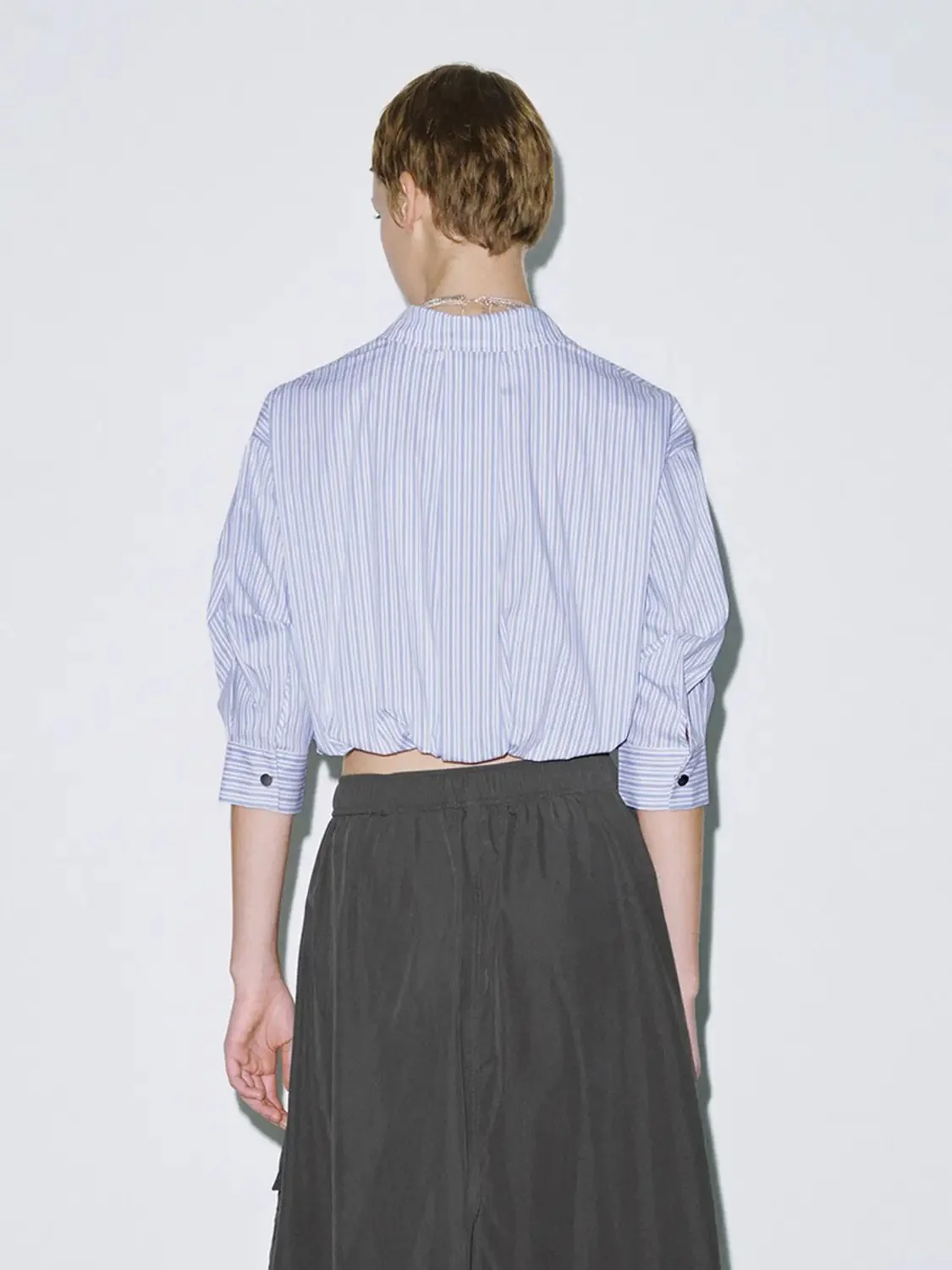 1204-light-blue-cotton-striped-cropped-oversized-shirt-2.webp Light Blue Cotton Striped Cropped Oversized Shirt