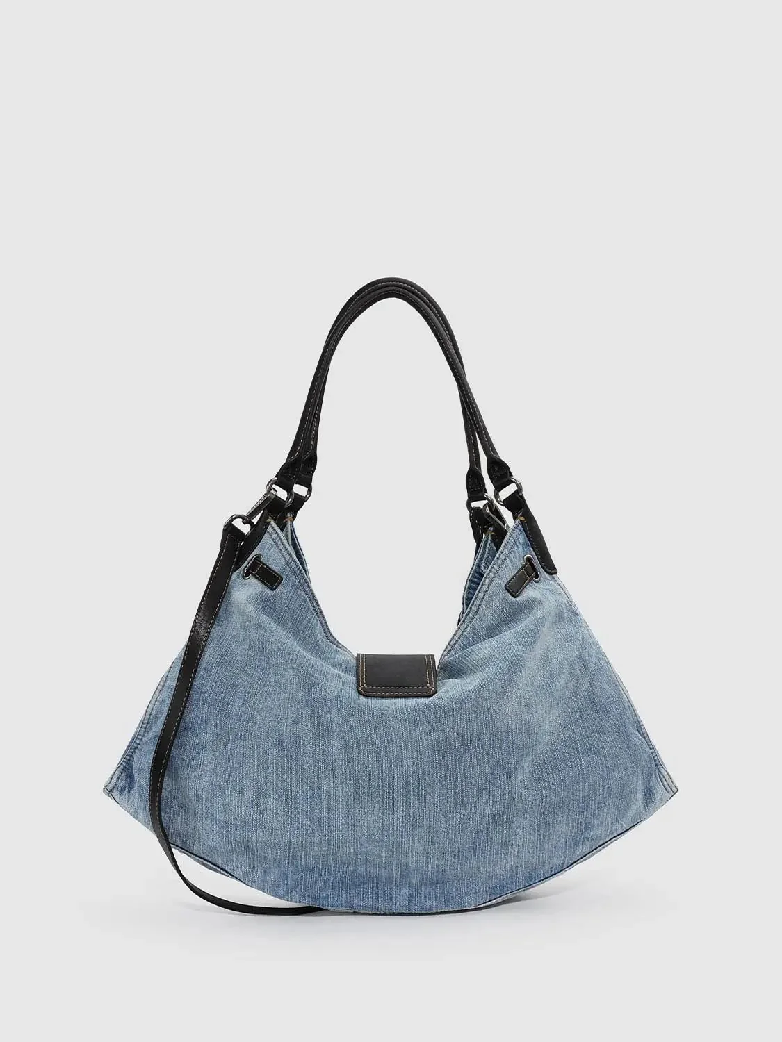 1218-denim-with-leather-trim-and-gradient-details-shoulder-bags-4.webp Denim With Leather Trim And Gradient Details Shoulder Bags