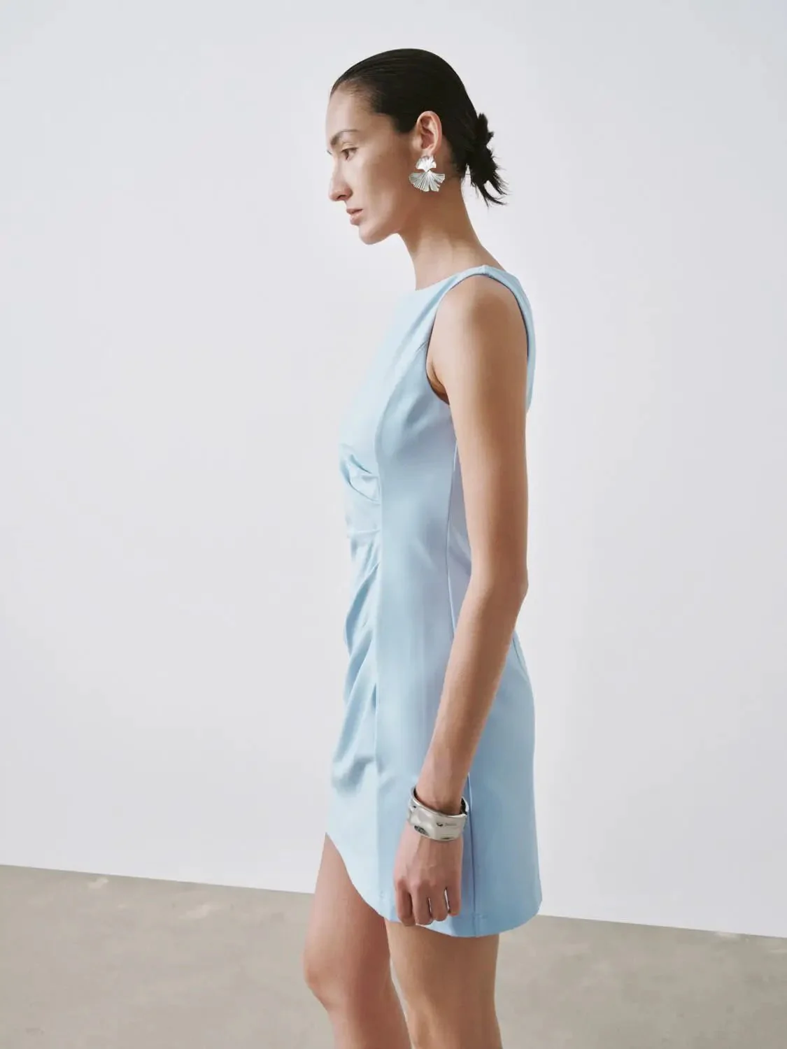 12202-ruched-boat-neck-sleeveless-aline-dress-with-stretch-dresses-2.webp Ruched Boat Neck Sleeveless Aline Dress With Stretch Dresses