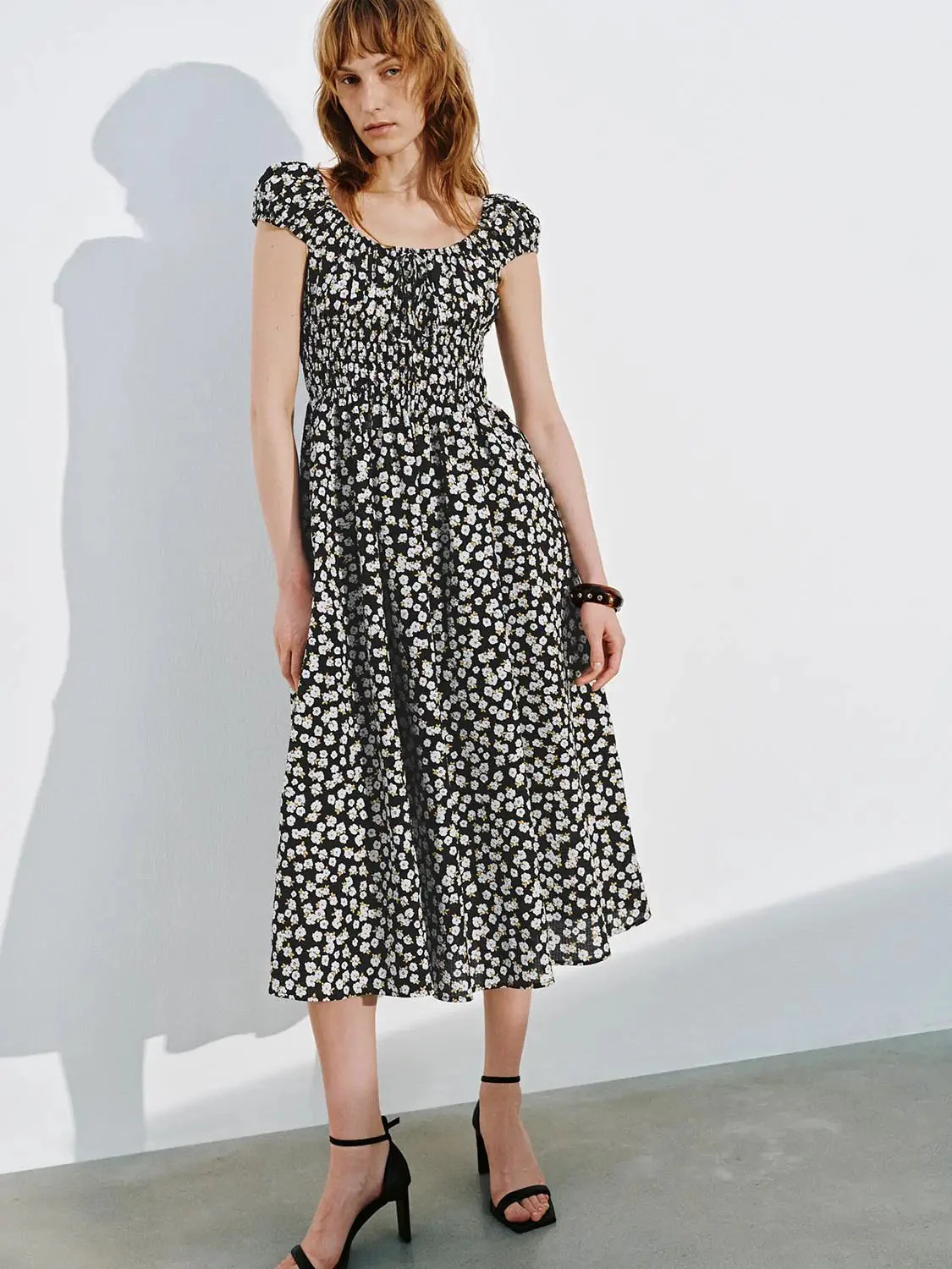 12250-cotton-shell-puff-sleeve-shirred-a-line-maxi-dress-1.webp Cotton Shell Puff Sleeve Shirred A Line Maxi Dress