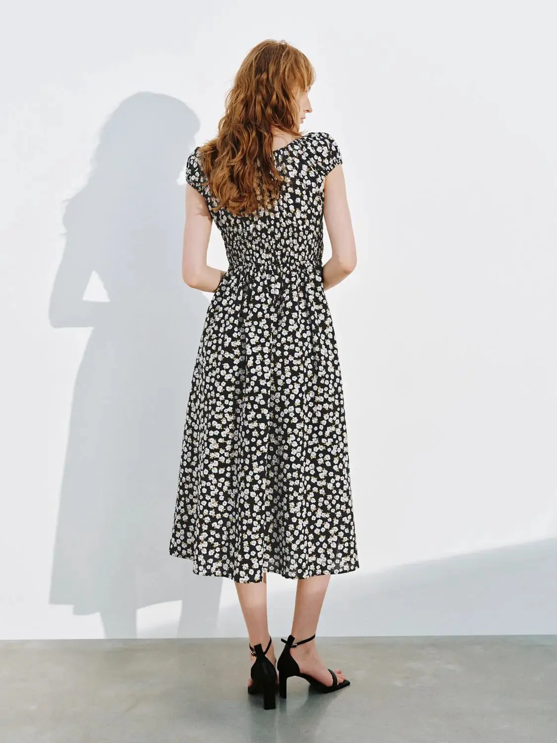 12250-cotton-shell-puff-sleeve-shirred-a-line-maxi-dress-6.webp Cotton Shell Puff Sleeve Shirred A Line Maxi Dress