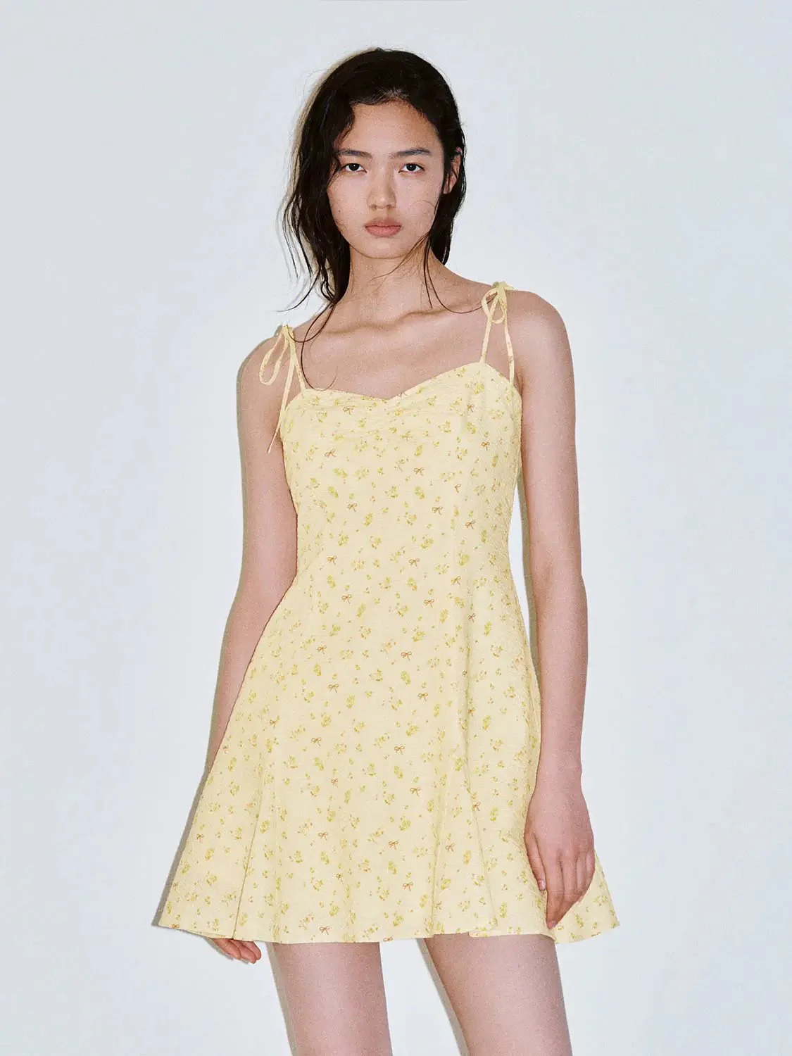 12302-floral-printed-shirring-strappy-cotton-aline-midi-dresses-18.webp Floral Printed Shirring Strappy Cotton Aline Midi Dresses