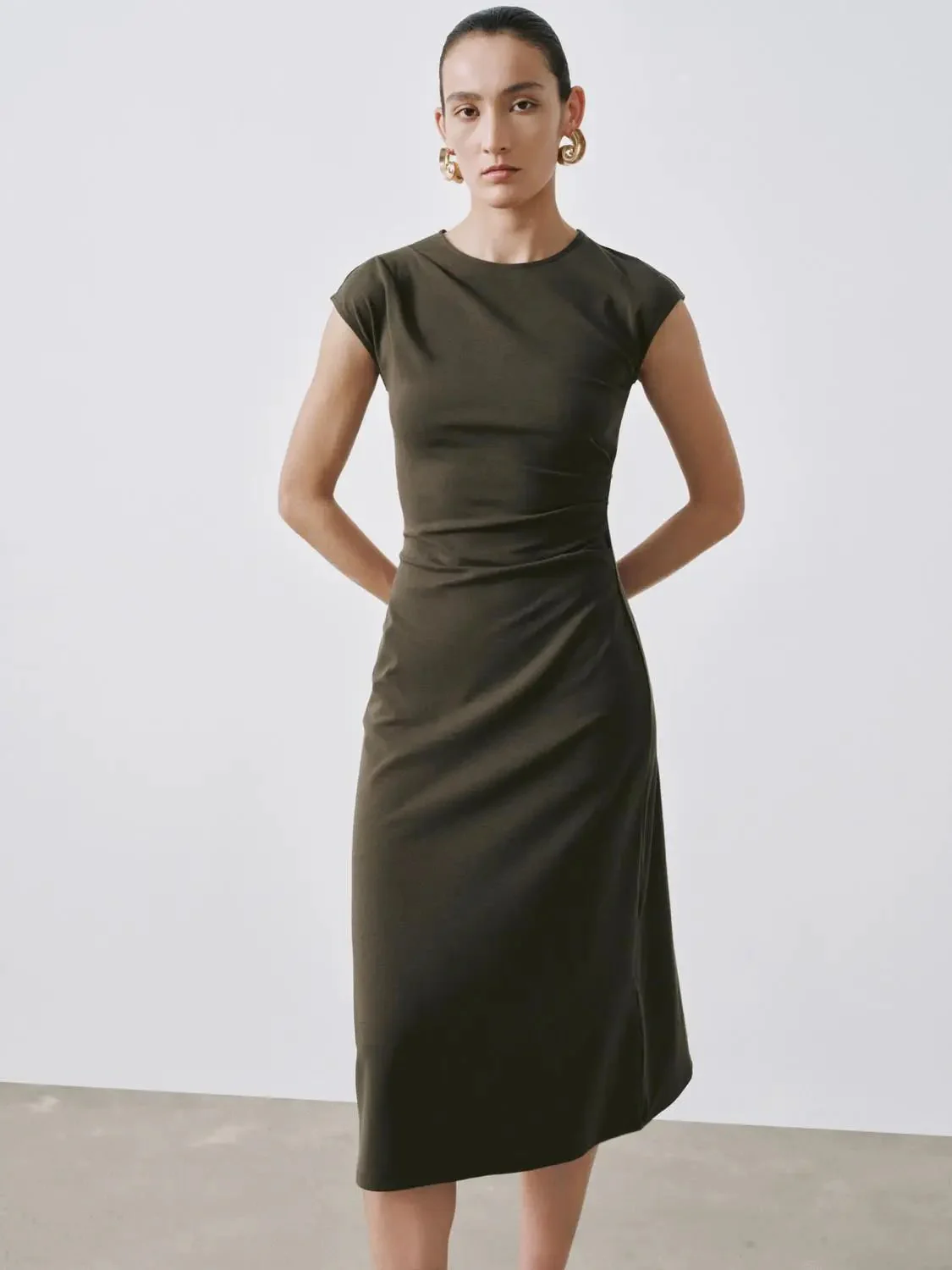 12313-cotton-lyocell-ruched-cap-sleeve-a-line-midi-dresses-13.webp Cotton Lyocell Ruched Cap Sleeve A-Line Midi Dresses