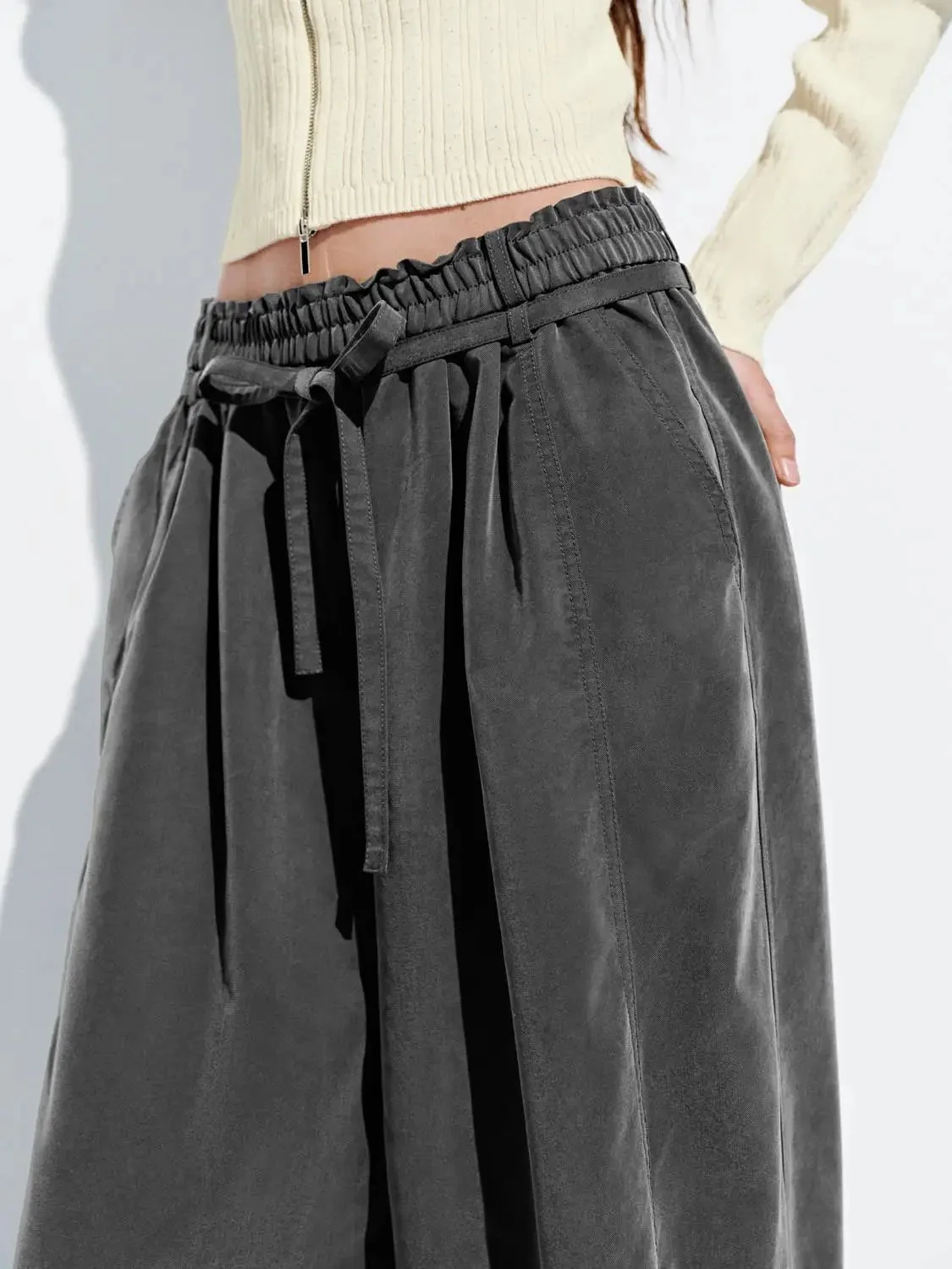 1232-effortless-draped-drawstring-wide-leg-pants-5.webp Effortless Draped Drawstring Wide Leg Pants
