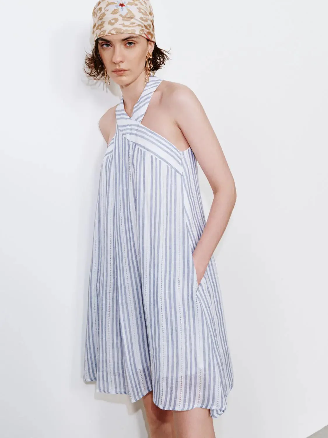 12336-linen-blend-halter-neck-striped-a-line-dresses-2.webp Linen Blend Halter Neck Striped A Line Dresses