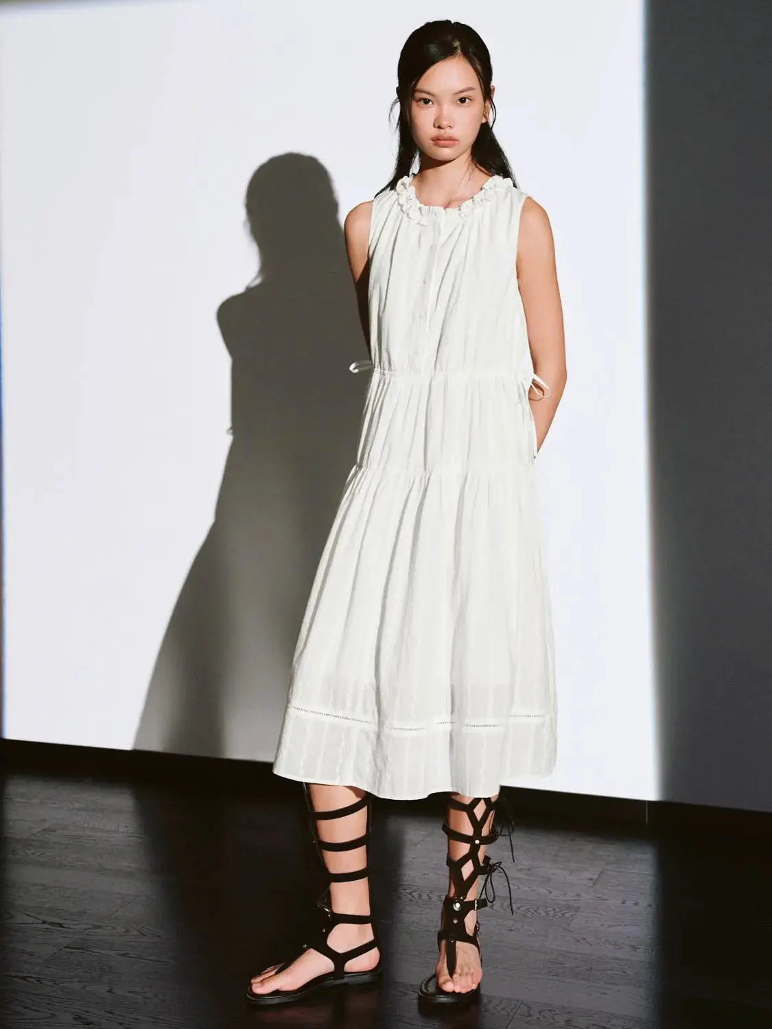 12348-cotton-frill-neck-sleeveless-tiered-a-line-midi-dresses-4.webp Cotton Frill Neck Sleeveless Tiered A Line Midi Dresses