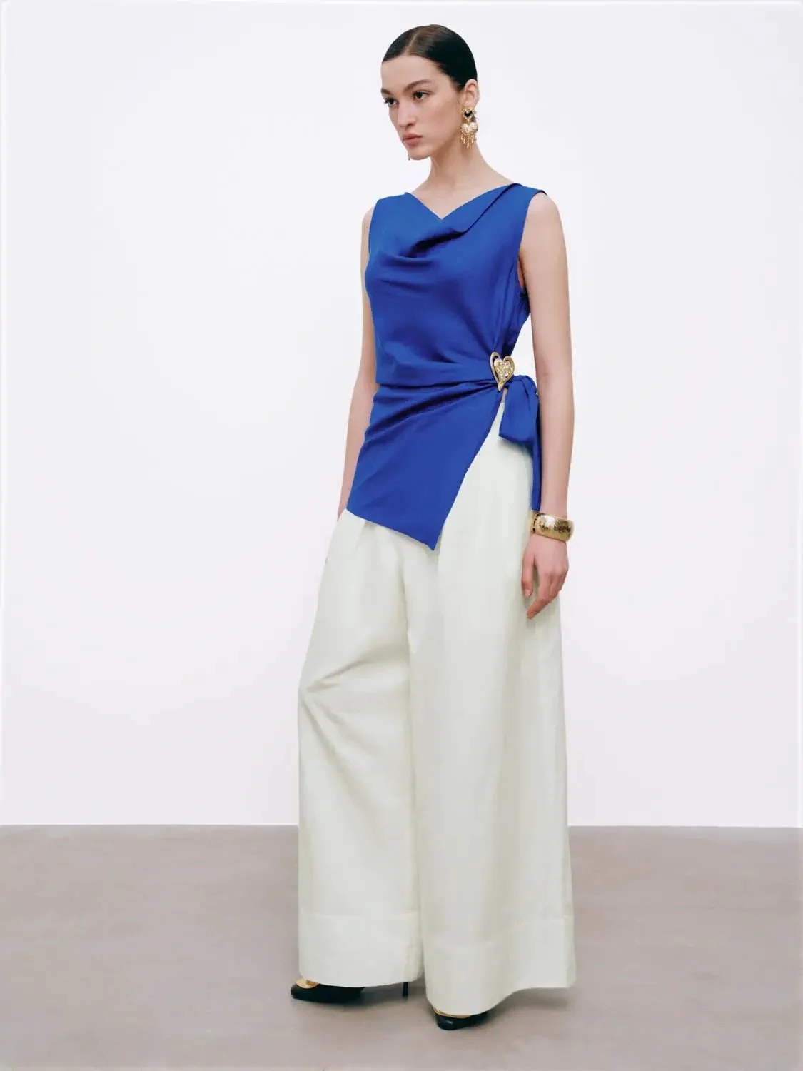 1237-lyocell-linen-blend-cowl-neck-knot-front-sleeveless-shirt-5.webp Lyocell Linen Blend Cowl Neck Knot Front Sleeveless Shirt