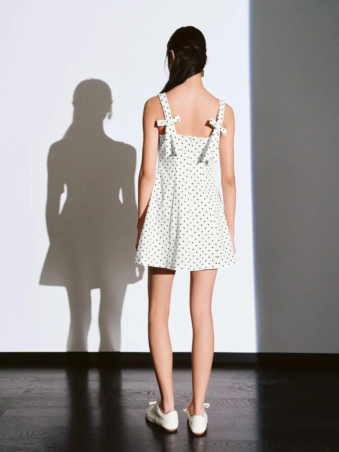 12389-polka-dotted-square-neck-a-line-midi-dresses-14.webp Polka-Dotted Square-Neck A-Line Midi Dresses