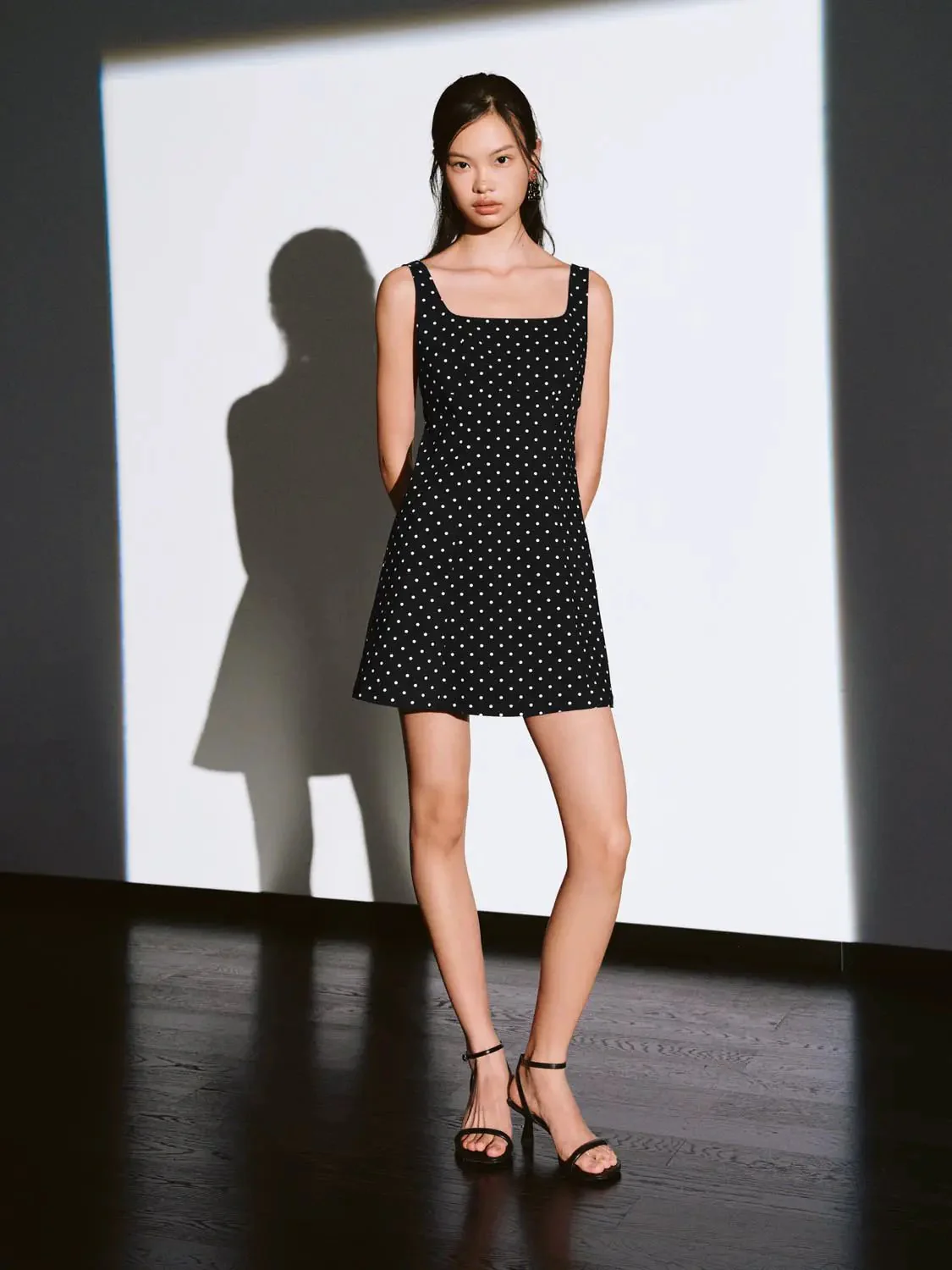 12389-polka-dotted-square-neck-a-line-midi-dresses-4.webp Polka-Dotted Square-Neck A-Line Midi Dresses