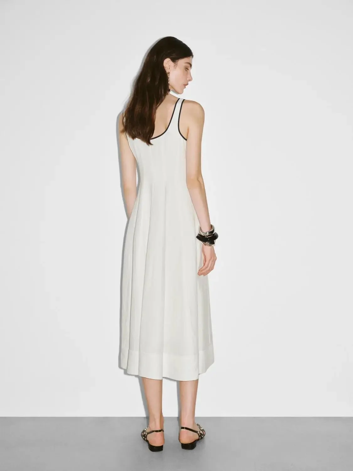 12412-linen-blend-u-neck-contrast-trim-midi-dress-6.webp Linen Blend U Neck Contrast Trim Midi Dress