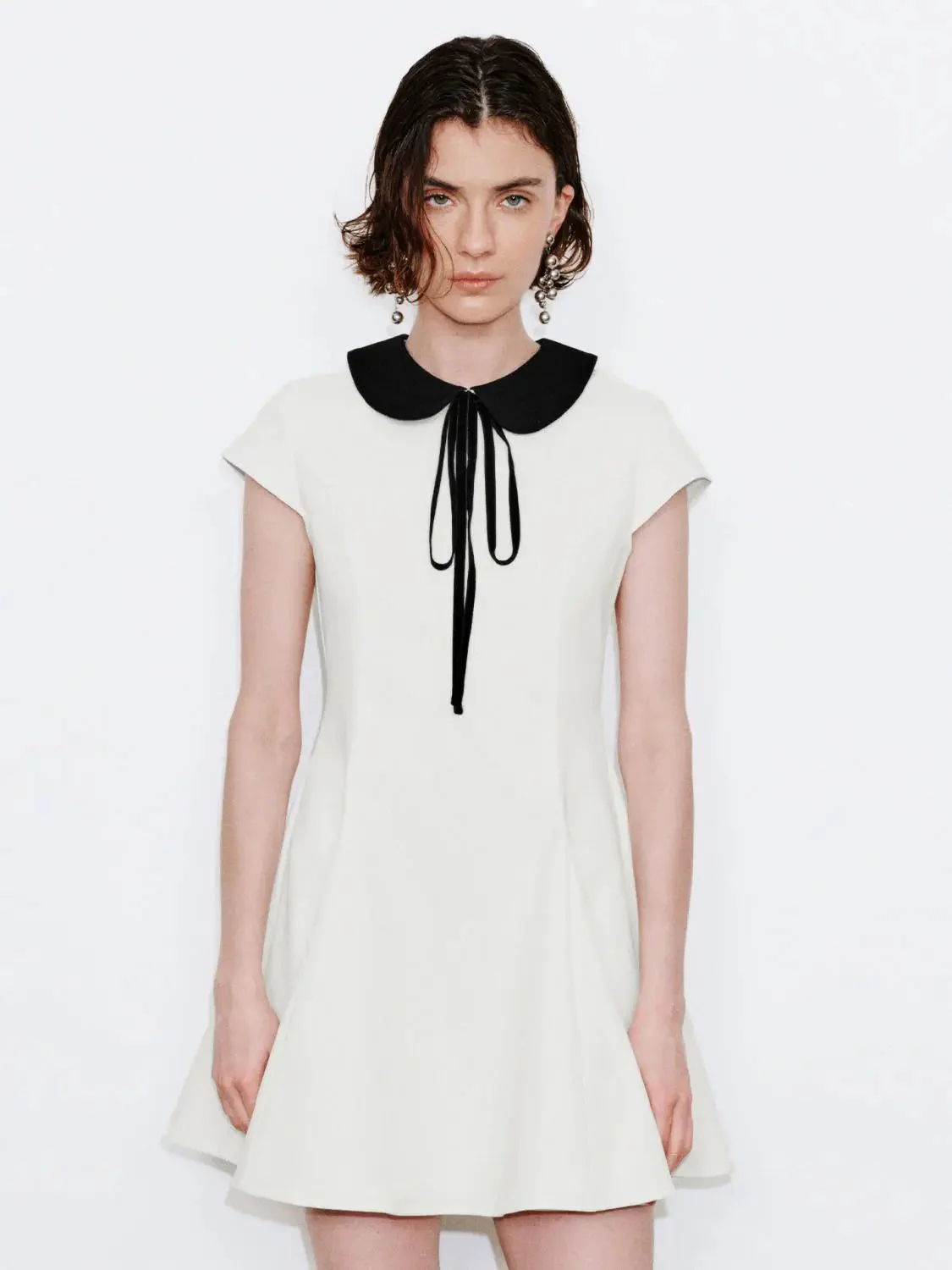 Contrast Collar Seamed Nipped Waist A-Line Midi Dress