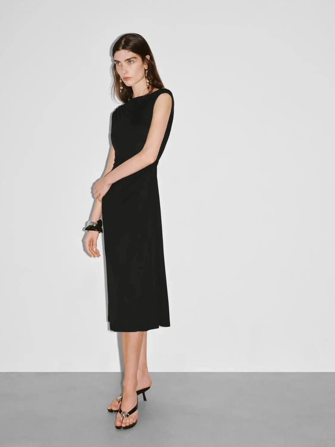 12473-asymmetric-one-shoulder-ruched-midi-dress-4.webp Asymmetric One Shoulder Ruched Midi Dress