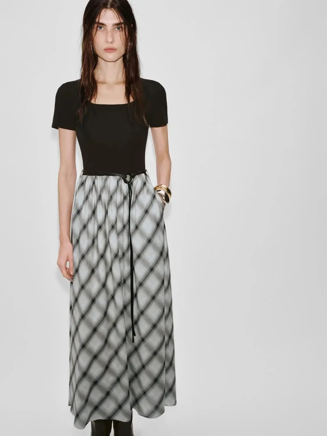12496-cotton-check-a-line-midi-dress-with-scoop-neck-belt-dresses-4.webp Cotton Check A-Line Midi Dress With Scoop Neck Belt Dresses