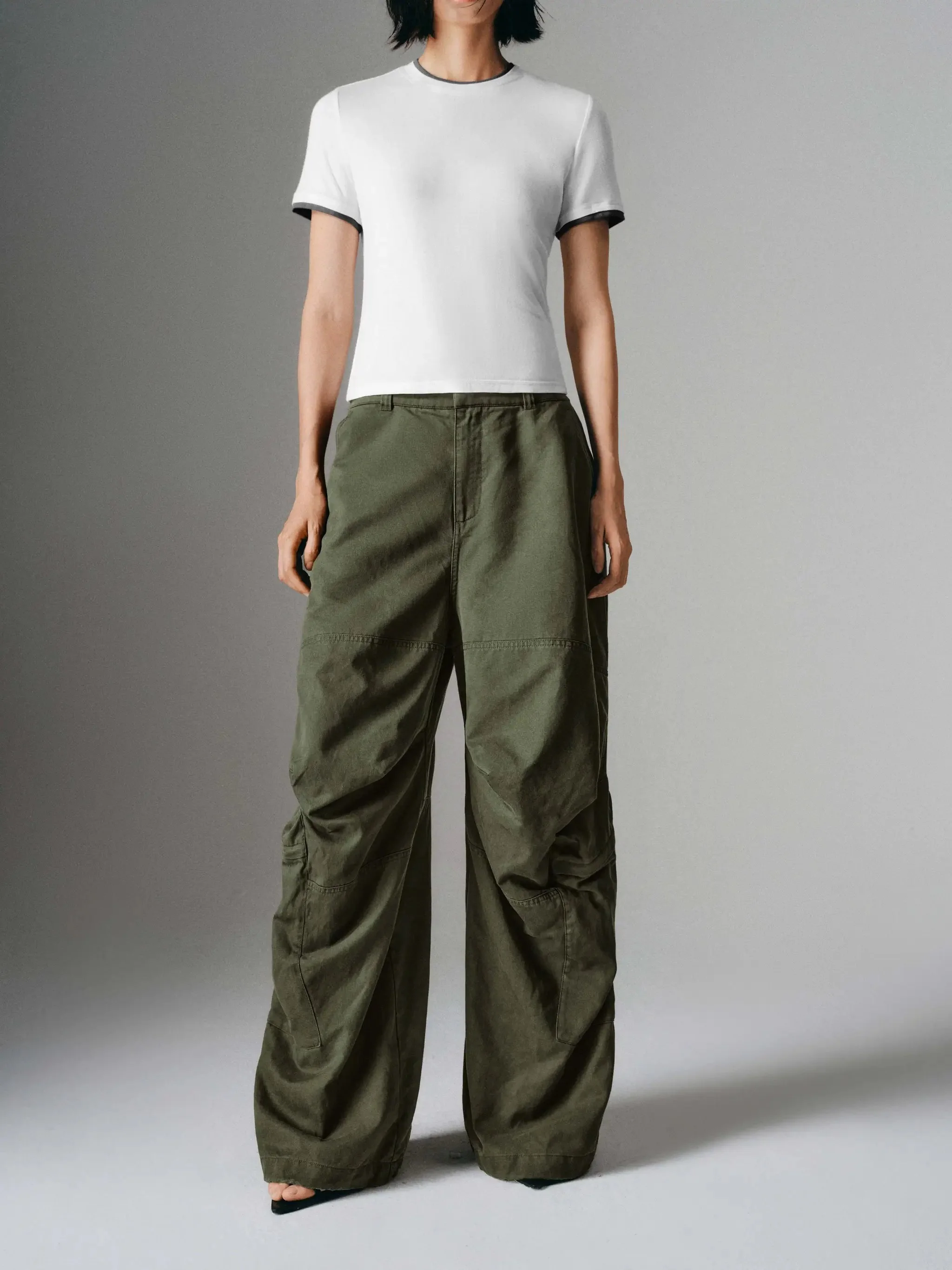 1250-cotton-lyocell-elastic-waist-wide-leg-pants-9.webp Cotton Lyocell Elastic-Waist Wide-Leg Pants
