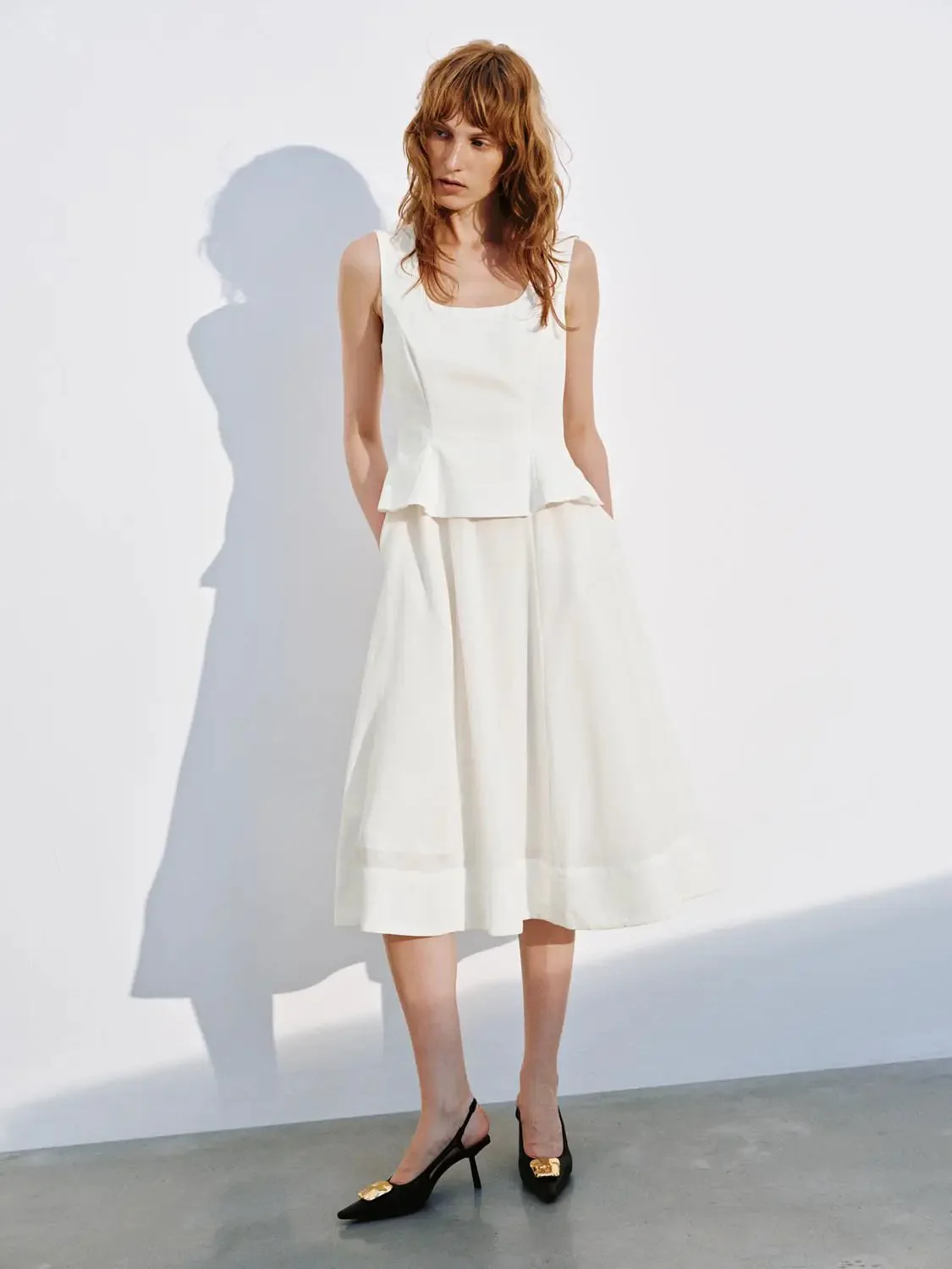 12513-lyocell-linen-scoop-neck-sleeveless-aline-midi-dresses-4.webp Lyocell Linen Scoop Neck Sleeveless Aline Midi Dresses