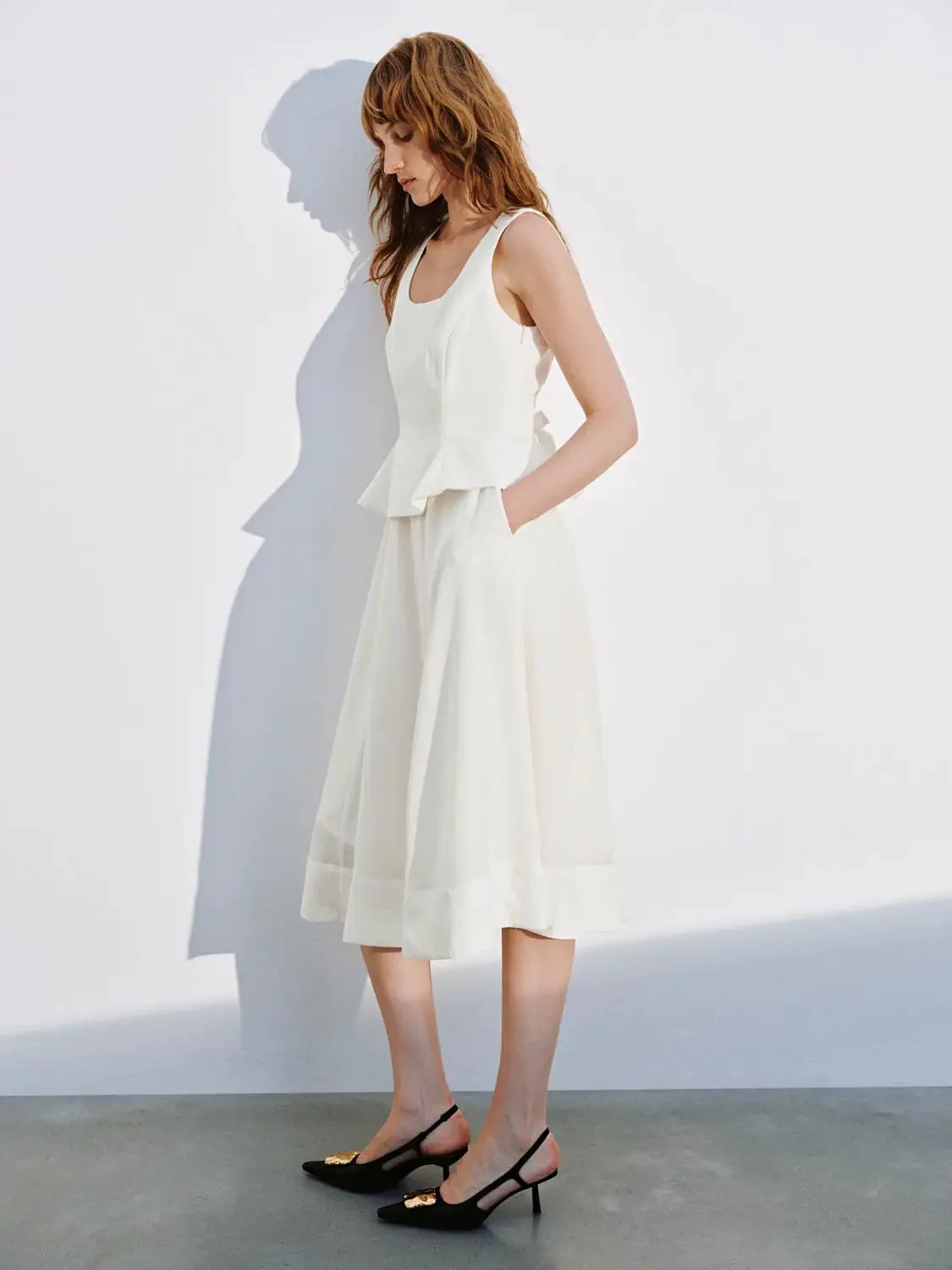 12513-lyocell-linen-scoop-neck-sleeveless-aline-midi-dresses-5.webp Lyocell Linen Scoop Neck Sleeveless Aline Midi Dresses