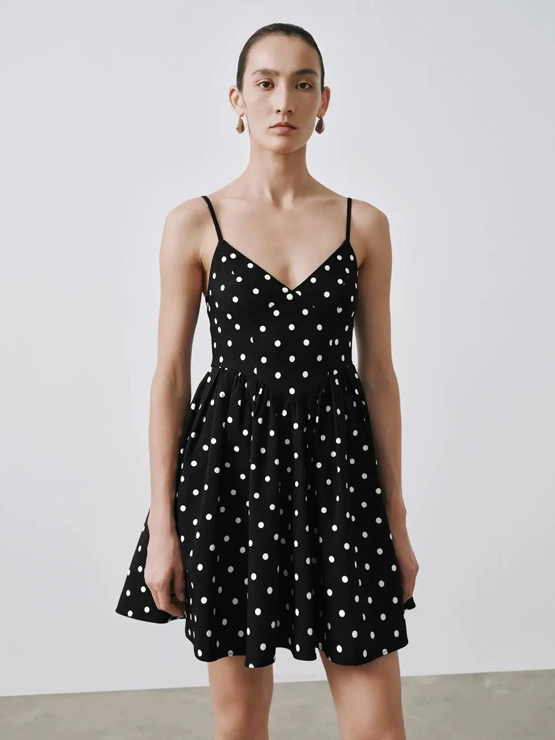 12524-polka-dot-strappy-viscose-a-line-dresses-2.webp Polka Dot Strappy Viscose A Line Dresses