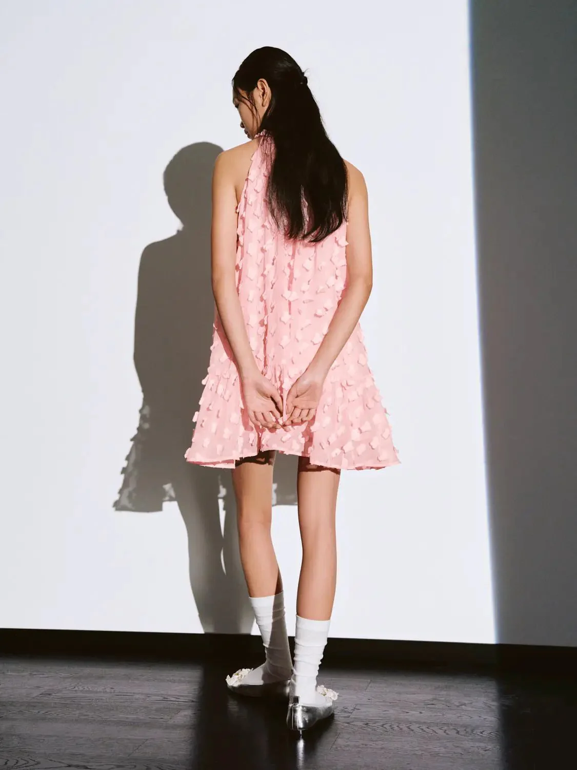 12542-floral-embellished-ruffle-trim-halter-neck-a-line-dress-6.webp Floral Embellished Ruffle Trim Halter Neck A-Line Dress