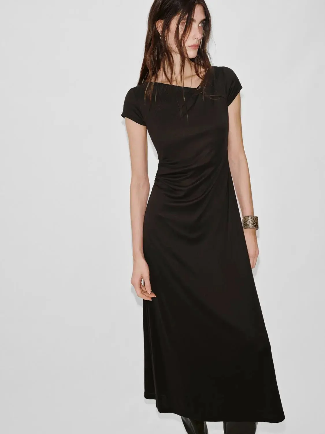 12548-elegant-black-ruched-a-line-midi-dresses-3.webp Elegant Black Ruched A Line Midi Dresses