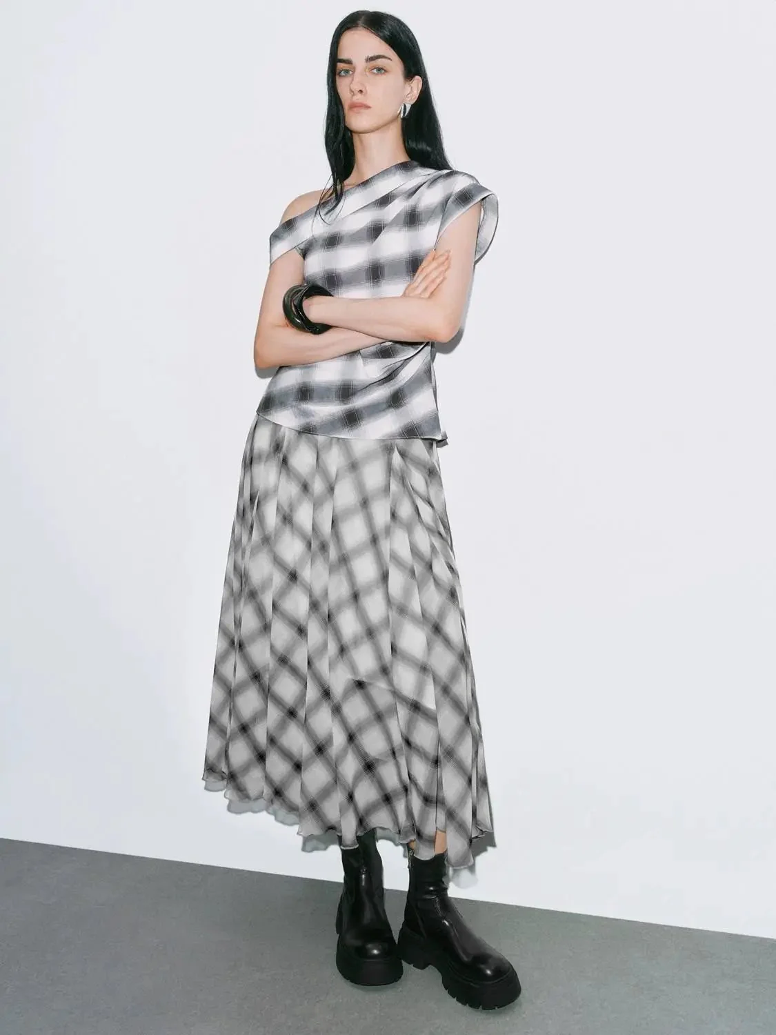 Checkered One Shoulder Overhead Shirts