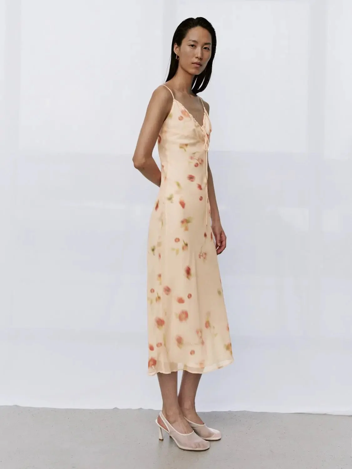 12644-floral-printed-strappy-drawstring-midi-dress-5.webp Floral Printed Strappy Drawstring Midi Dress