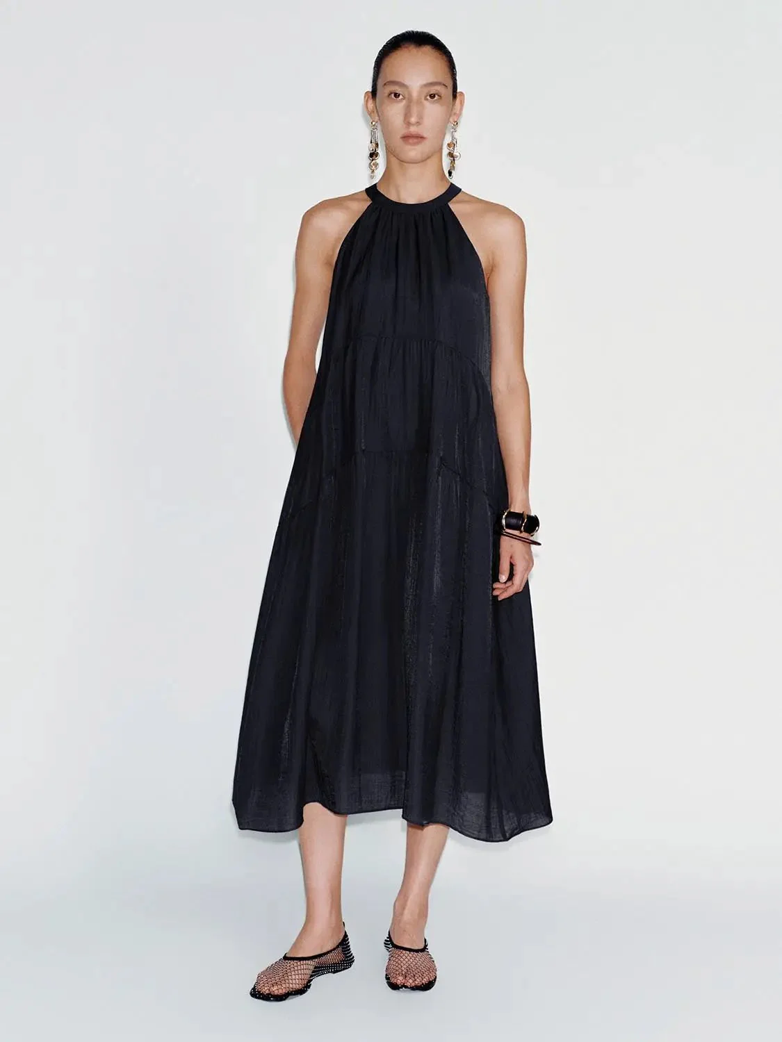 12650-halter-neck-tiered-a-line-elegant-viscose-blend-midi-dress-17.webp Halter Neck Tiered A Line Elegant Viscose Blend Midi Dress