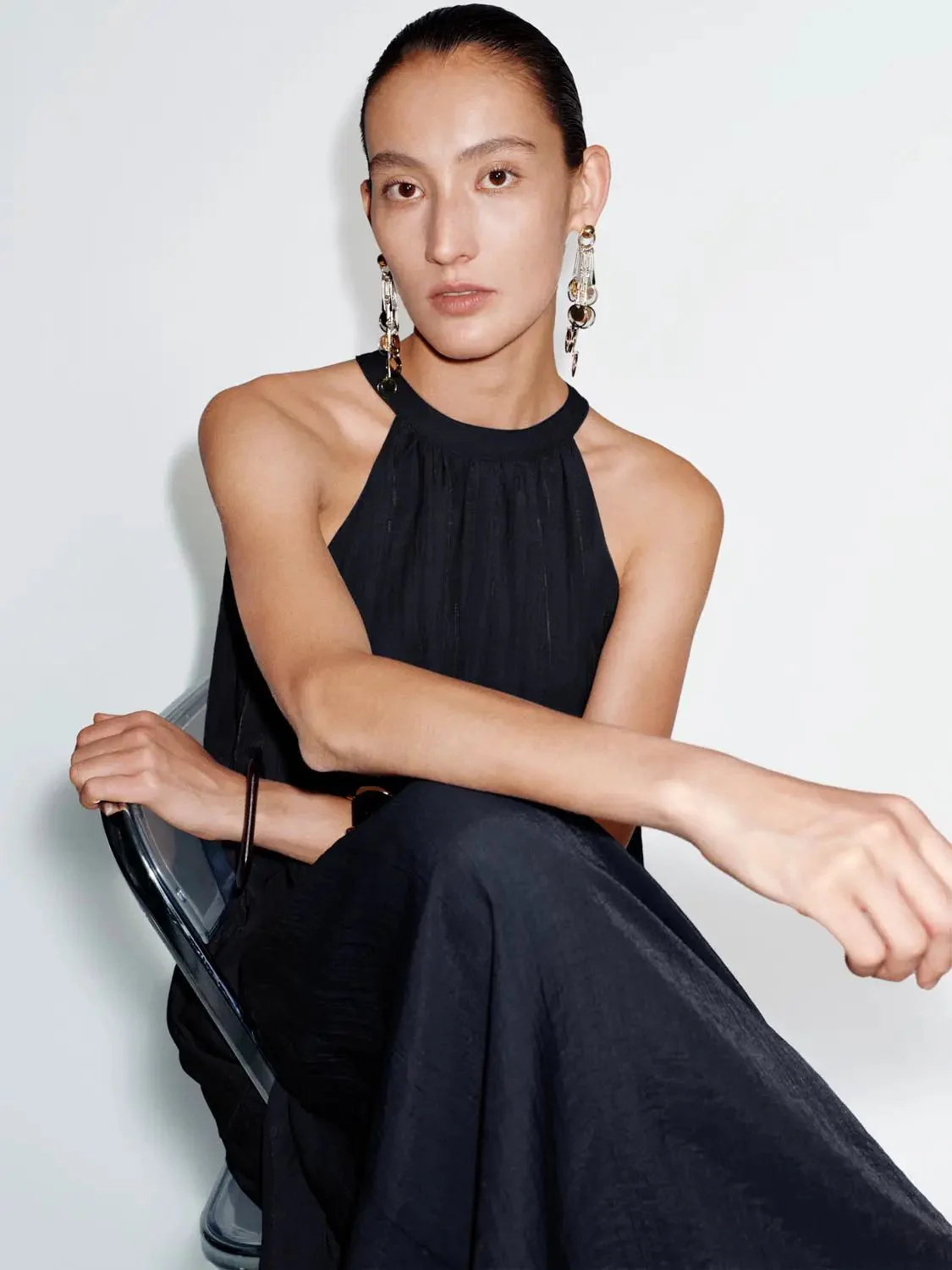 12650-halter-neck-tiered-a-line-elegant-viscose-blend-midi-dress-19.webp Halter Neck Tiered A Line Elegant Viscose Blend Midi Dress