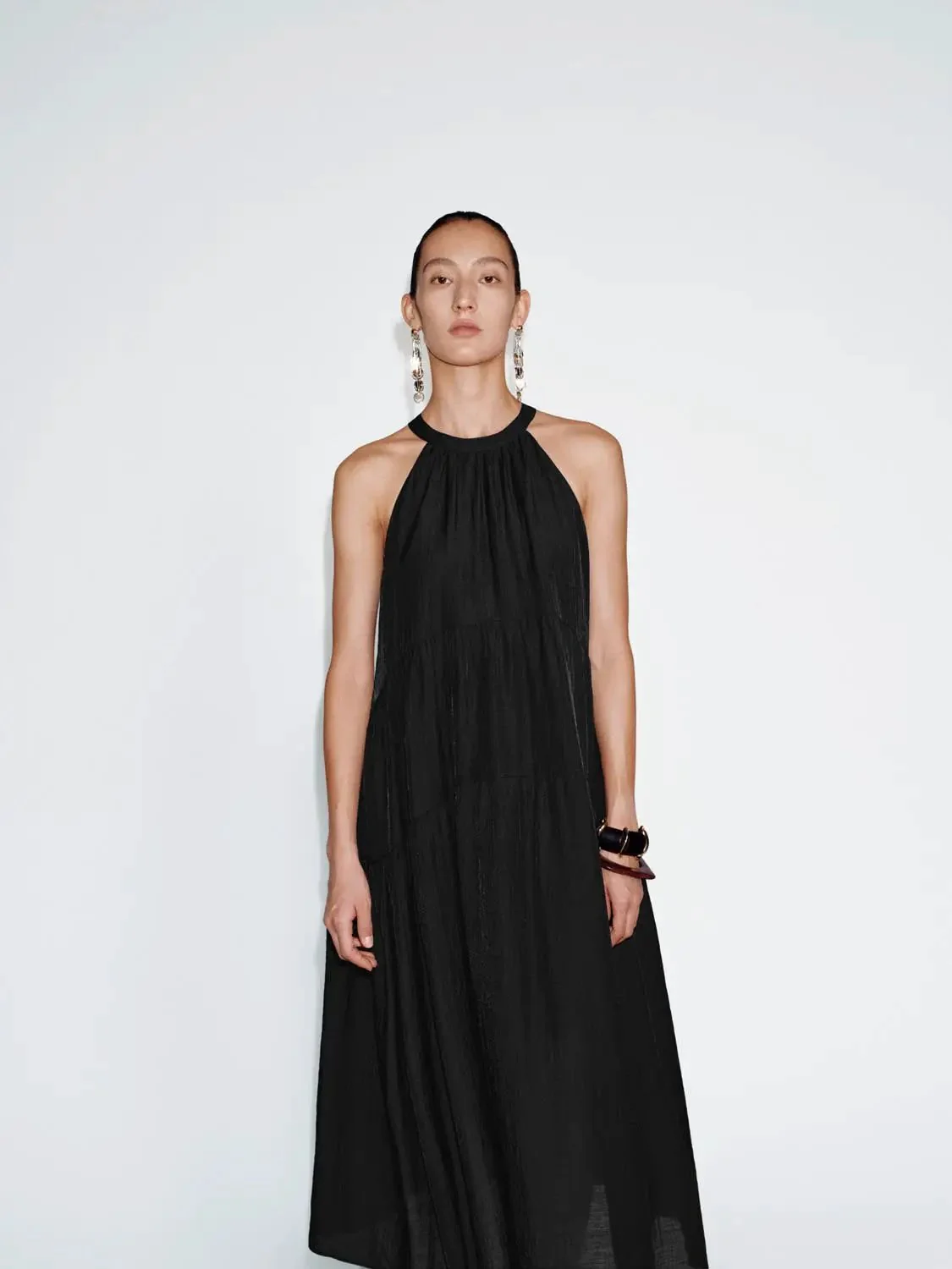 12650-halter-neck-tiered-a-line-elegant-viscose-blend-midi-dress-6.webp Halter Neck Tiered A Line Elegant Viscose Blend Midi Dress