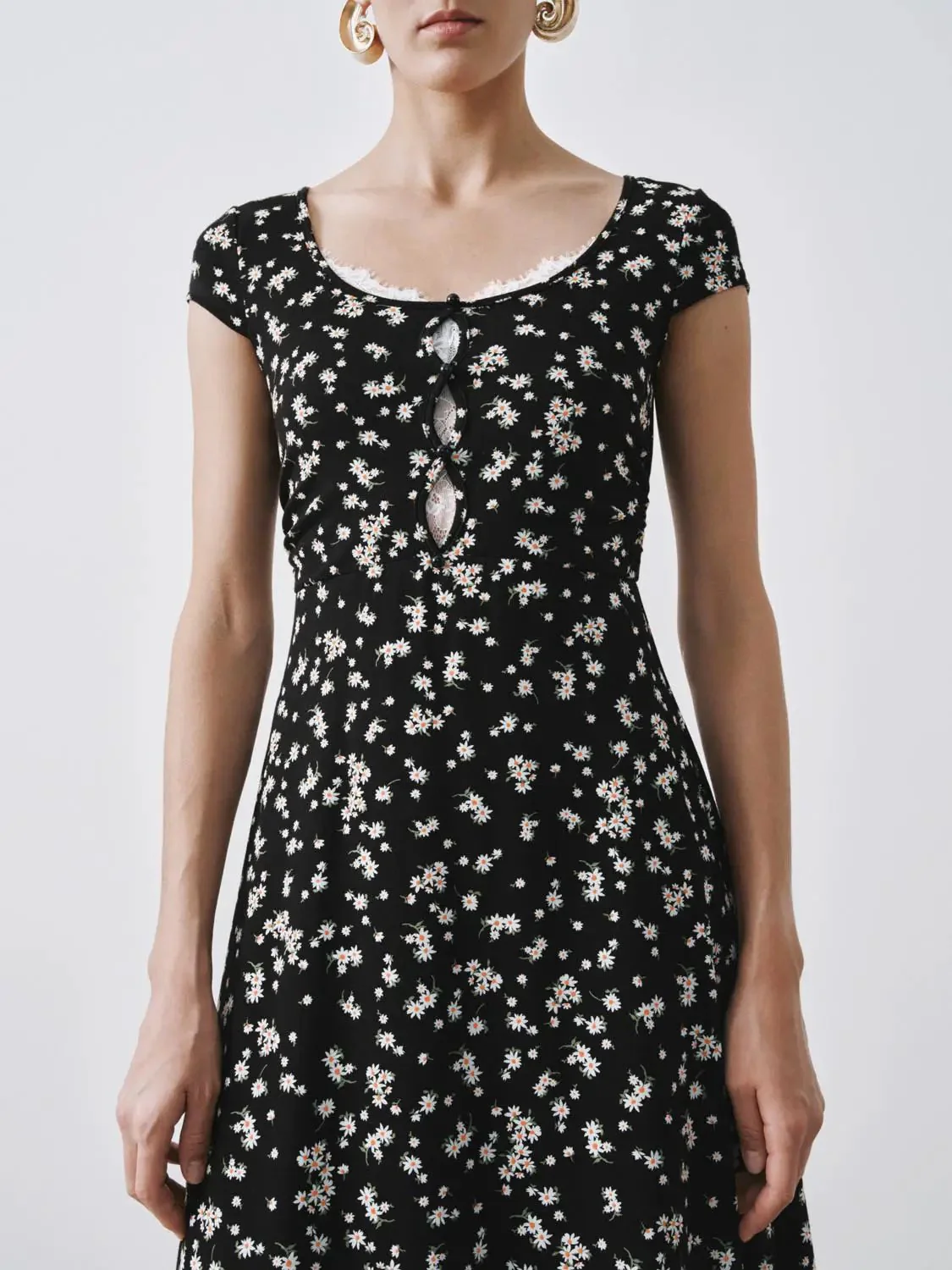 12672-viscose-blend-floral-scoop-neck-a-line-midi-dress-3.webp Viscose Blend Floral Scoop Neck A Line Midi Dress