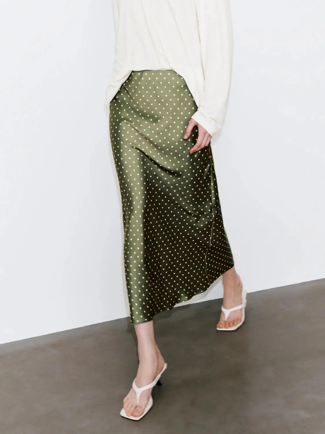 1281-beige-polka-dot-fishtail-satin-midi-skirt-11.webp Beige Polka Dot Fishtail Satin Midi Skirt