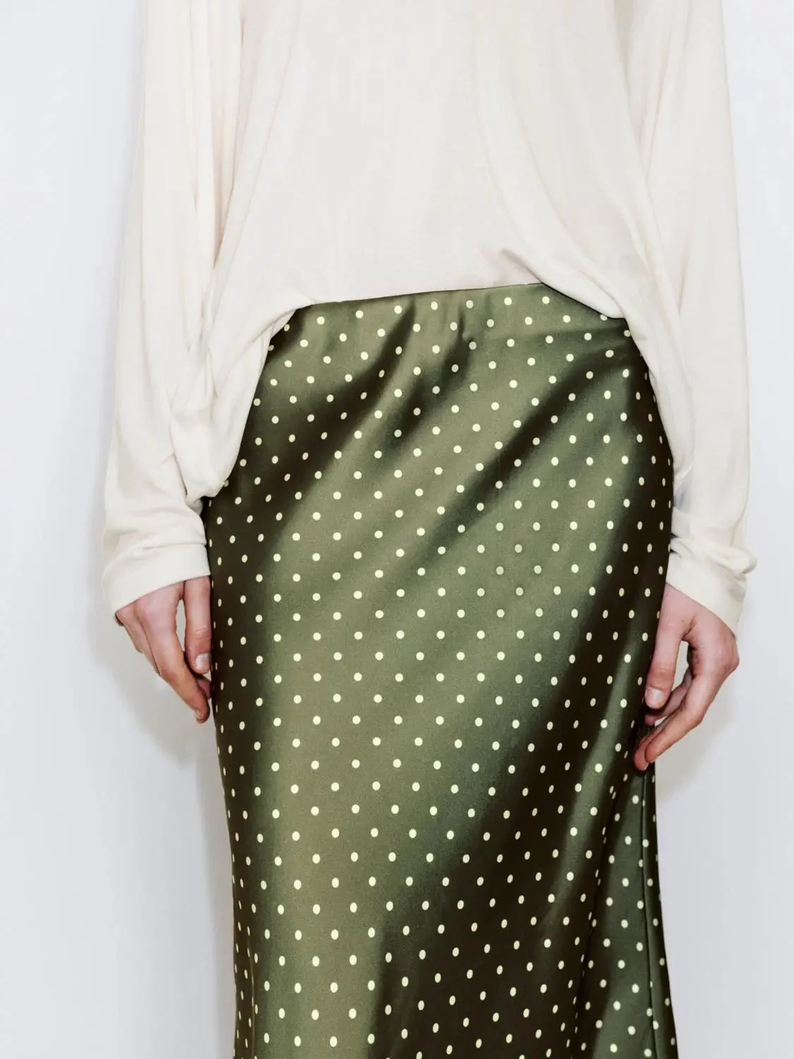 1281-beige-polka-dot-fishtail-satin-midi-skirt-13.webp Beige Polka Dot Fishtail Satin Midi Skirt