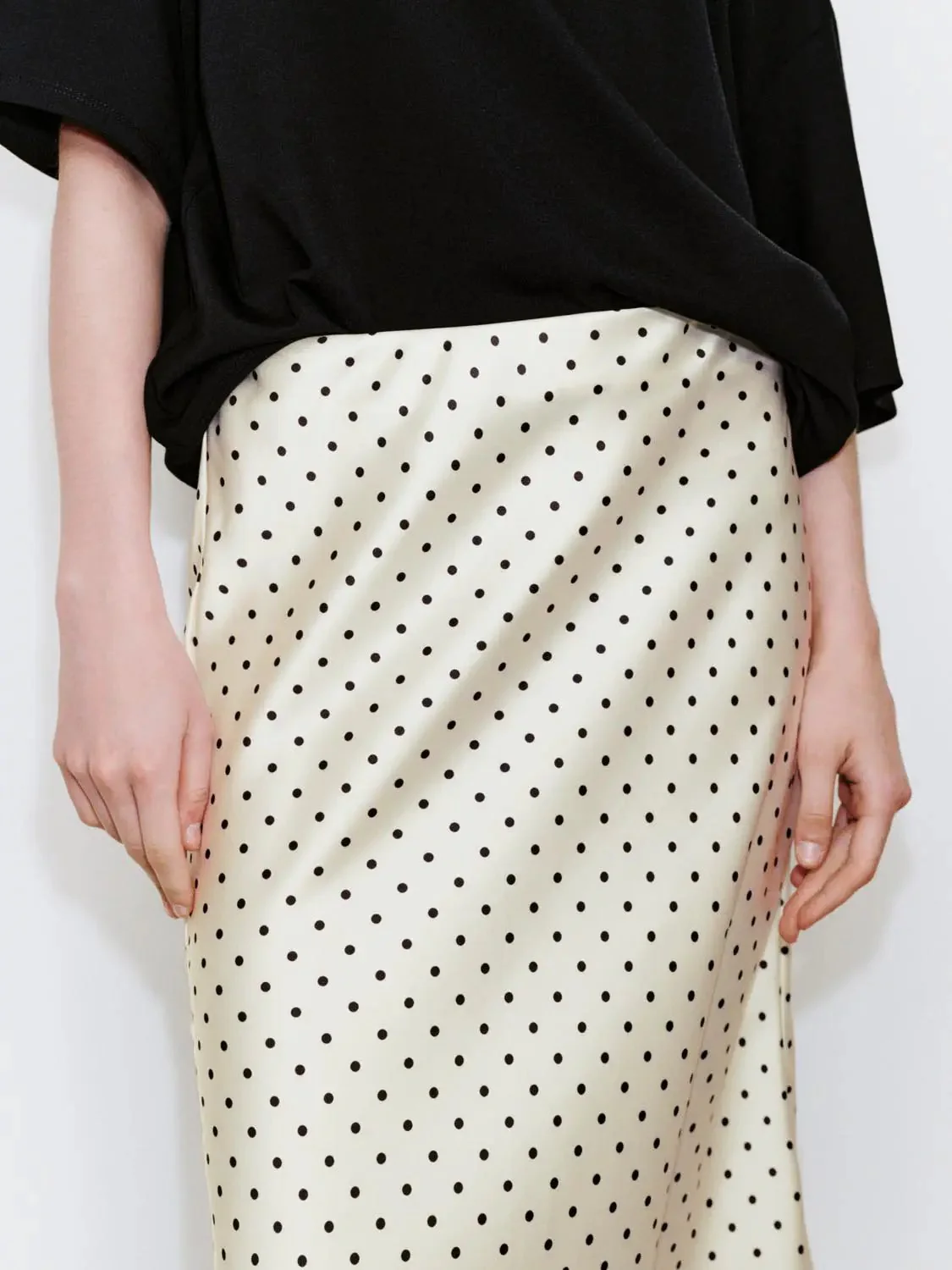 1281-beige-polka-dot-fishtail-satin-midi-skirt-5.webp Beige Polka Dot Fishtail Satin Midi Skirt