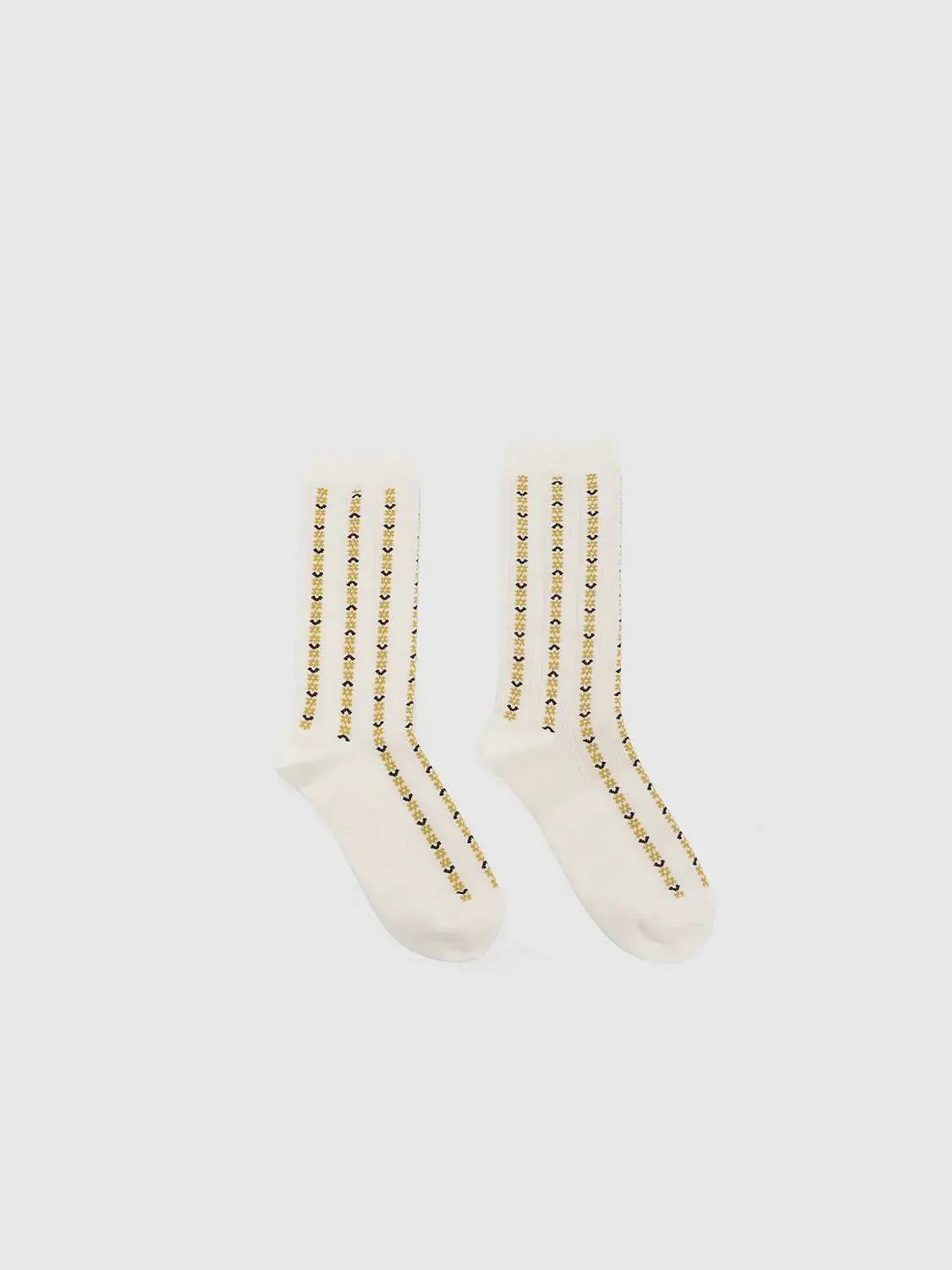 12878-floral-intarsia-ankle-socks-1.webp Floral Intarsia Ankle Socks