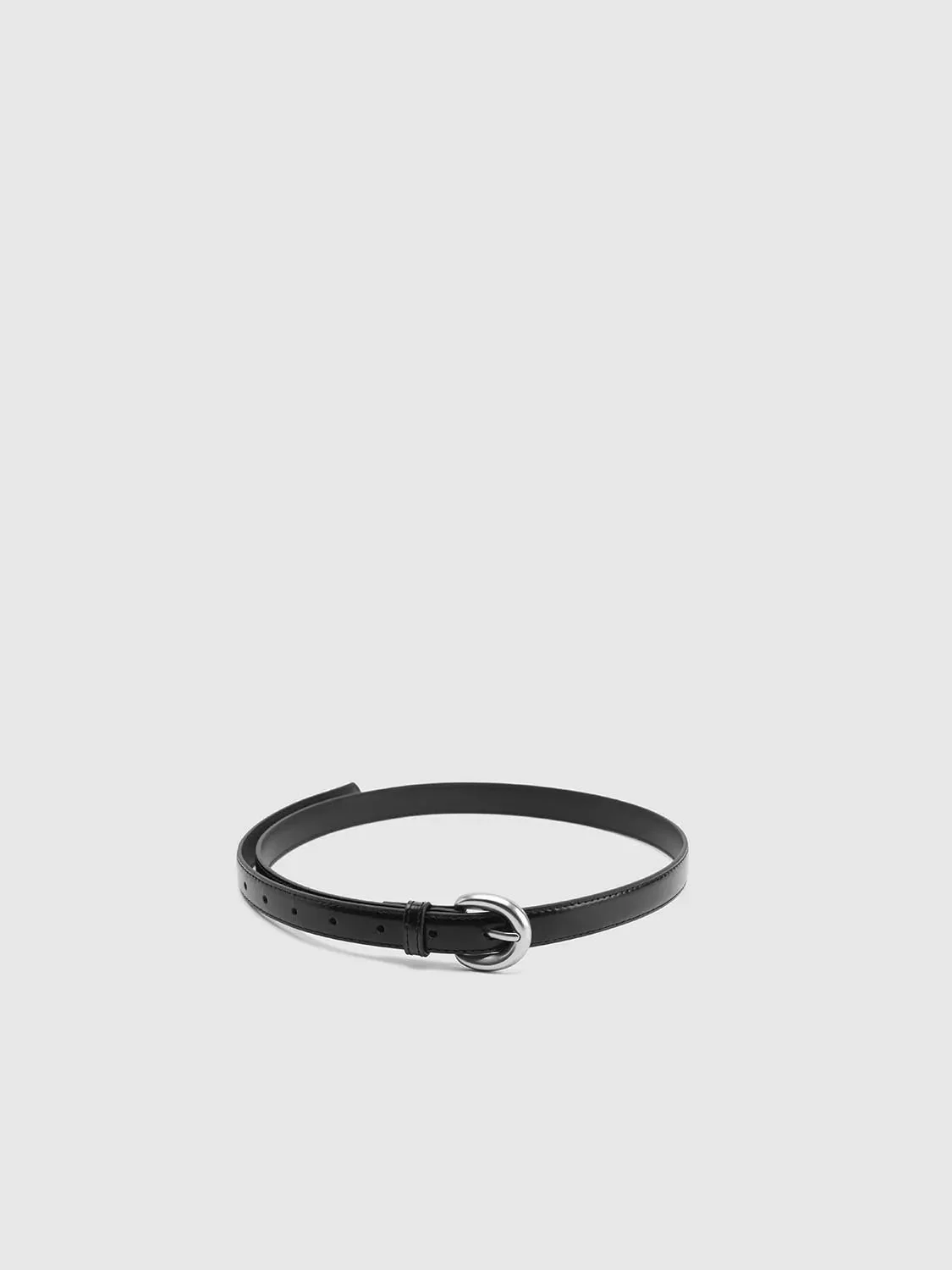 12899-gold-round-buckle-leather-belts-2.webp Gold Round Buckle Leather Belts