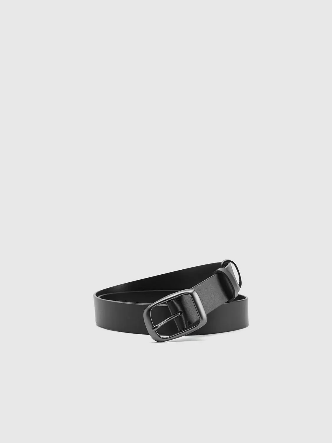 12902-square-buckle-matte-leather-belts-3.webp Square Buckle Matte Leather Belts