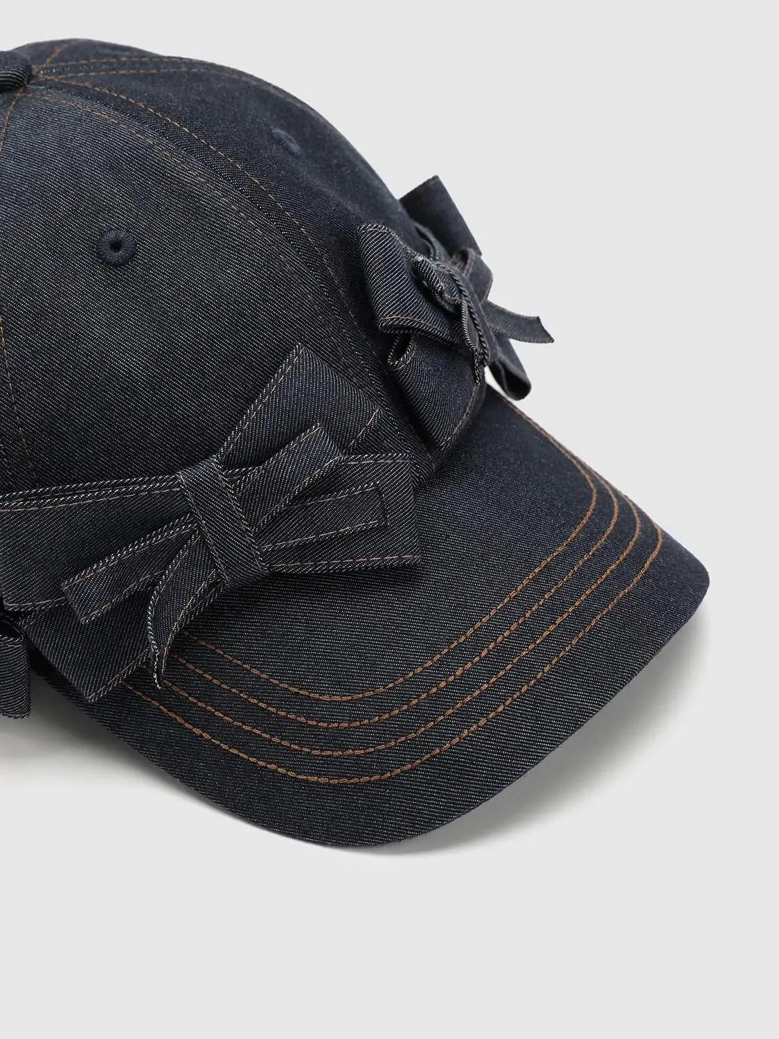 12906-bow-embellished-baseball-cap-5.webp Bow Embellished Baseball Cap
