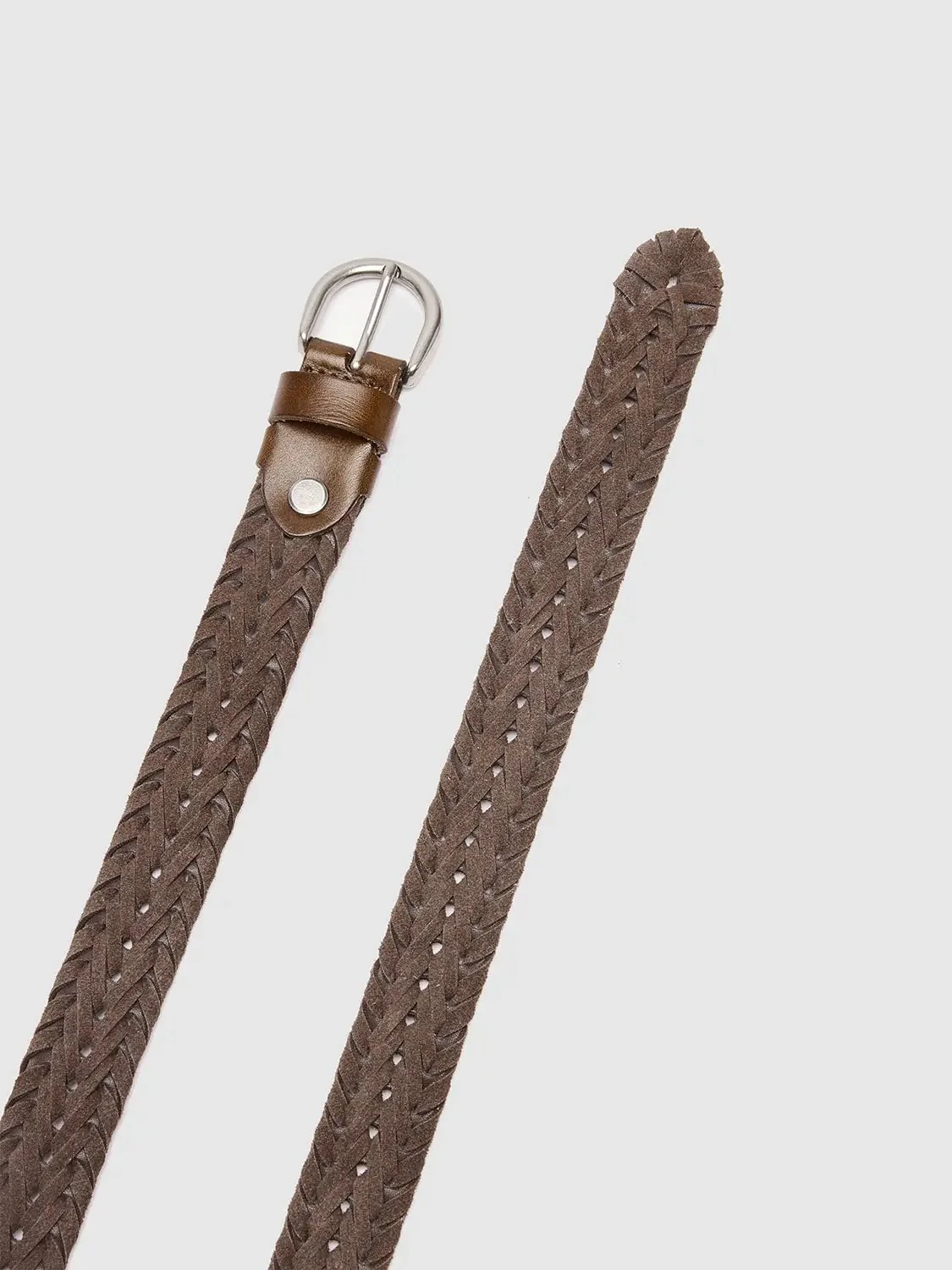 12914-faux-leather-woven-belt-4.webp Faux Leather Woven Belt
