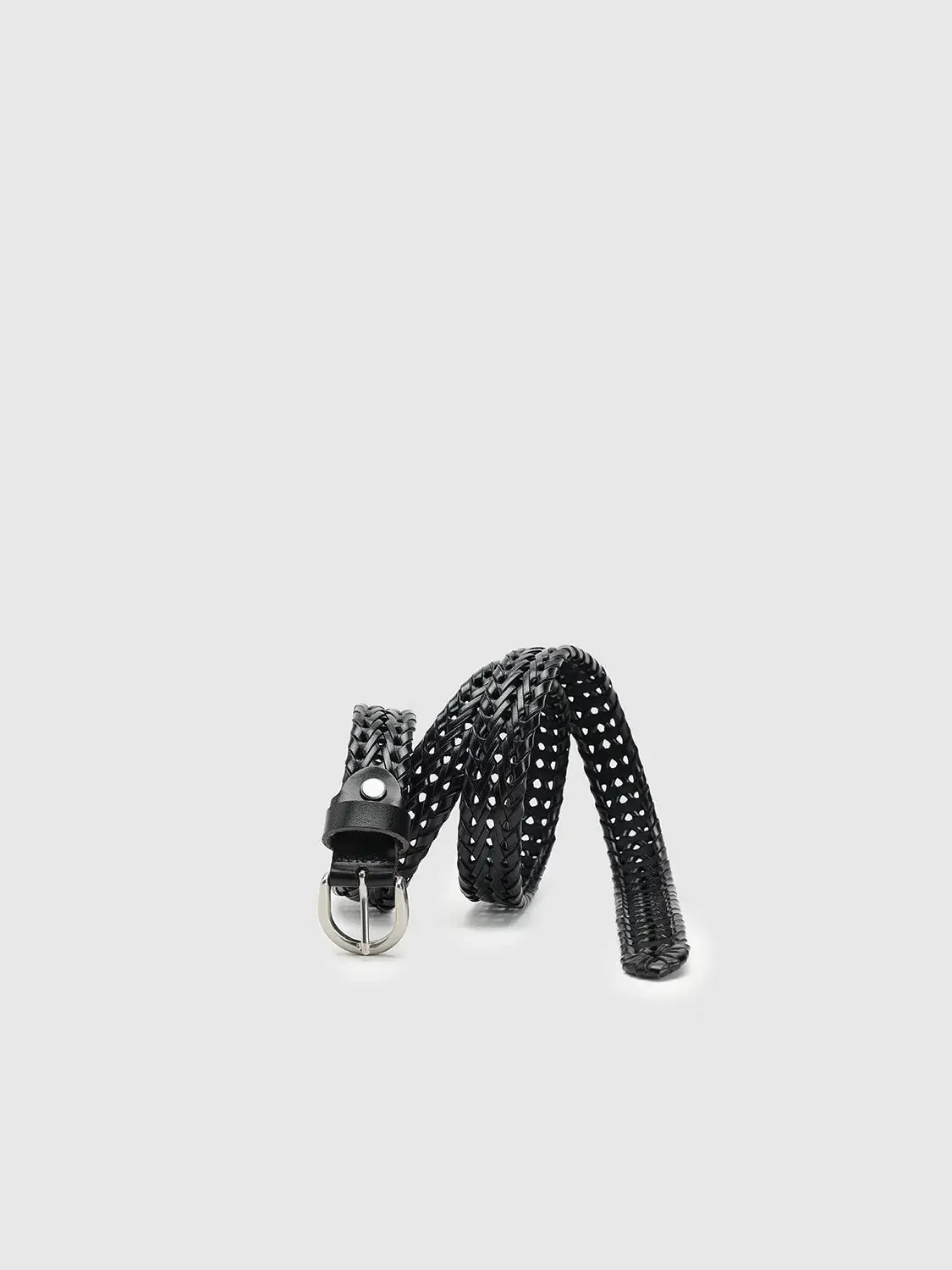 12915-faux-leather-woven-belt-5.webp Faux Leather Woven Belt