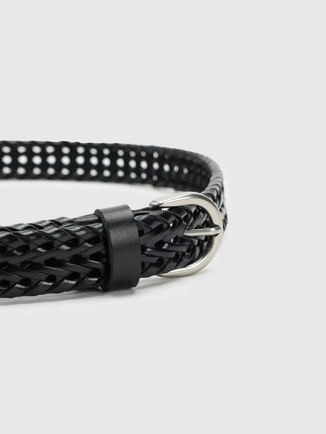 12915-faux-leather-woven-belt-6.webp Faux Leather Woven Belt